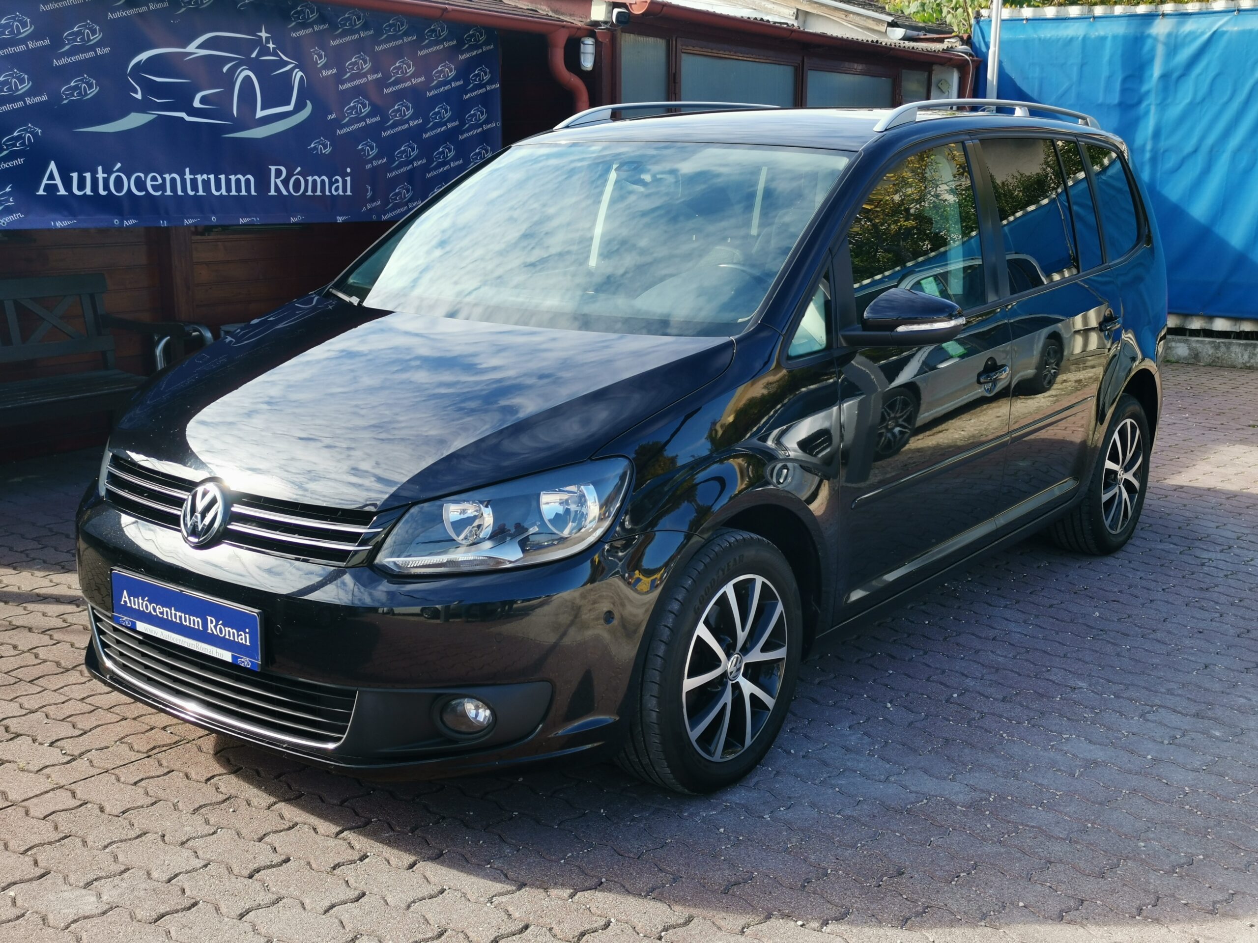 VOLKSWAGEN TOURAN 1.4 TSI Comfortline 2. Tulaj. DIGIT KLÍMA. TEMPOMAT. PARKRADAR. ALUFELNI