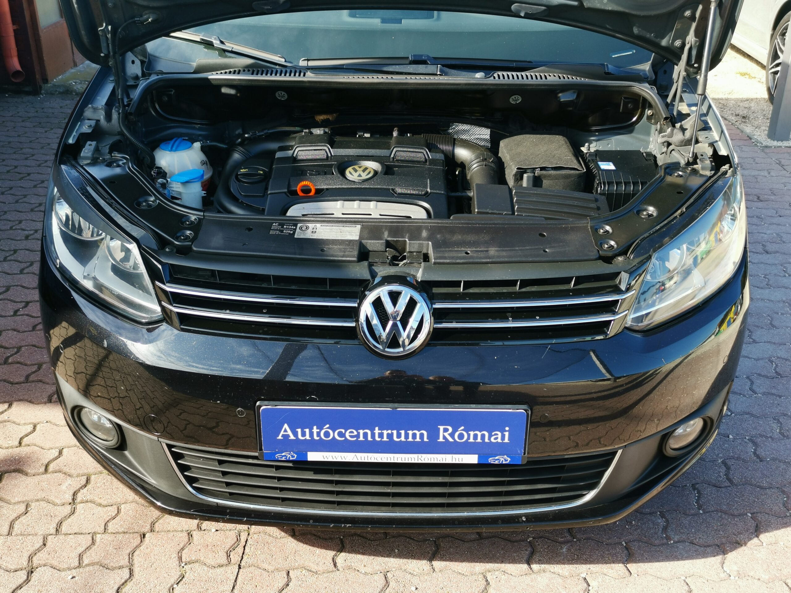 VOLKSWAGEN TOURAN 1.4 TSI Comfortline 2. Tulaj. DIGIT KLÍMA. TEMPOMAT. PARKRADAR. ALUFELNI