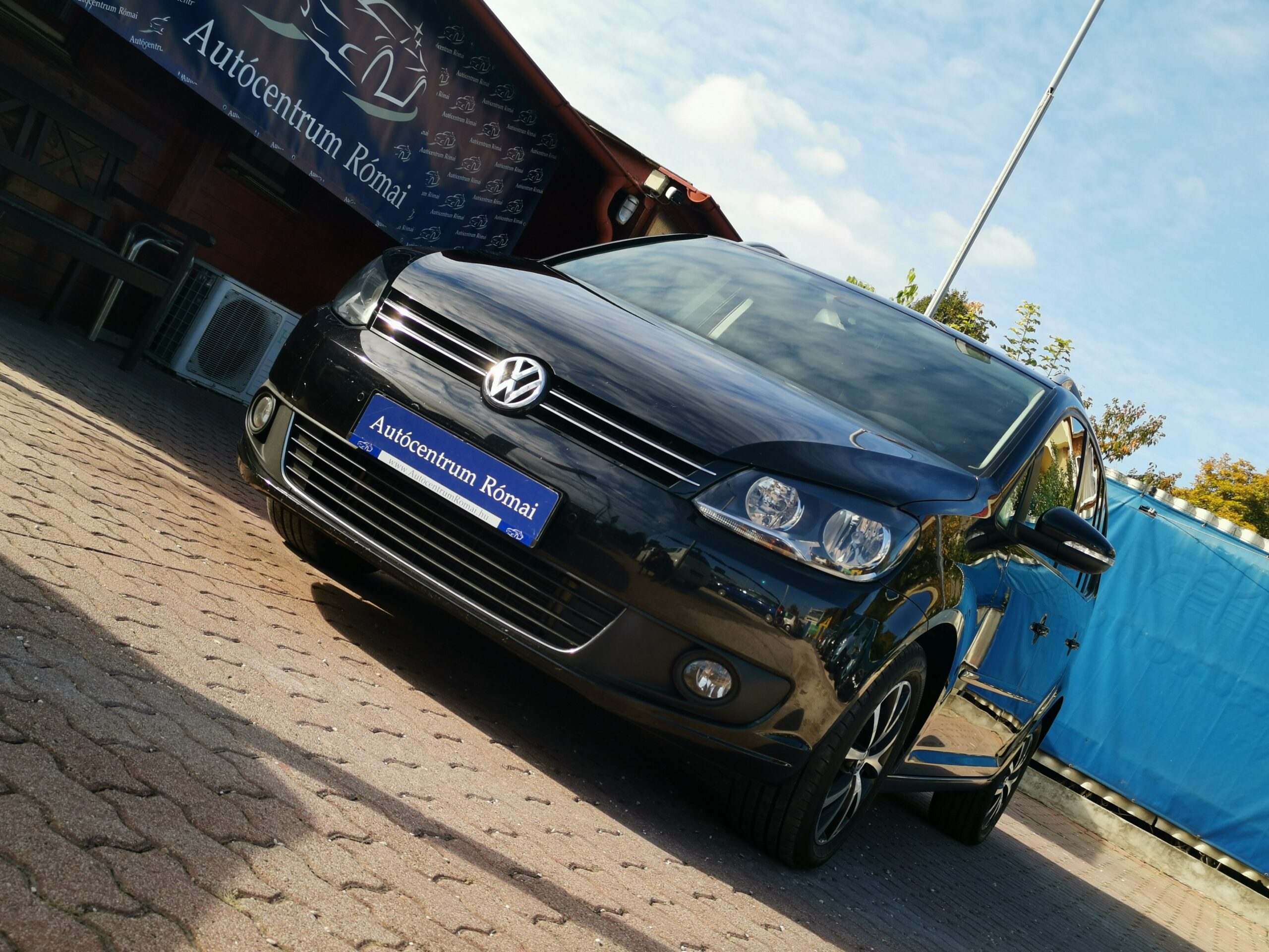 VOLKSWAGEN TOURAN 1.4 TSI Comfortline 2. Tulaj. DIGIT KLÍMA. TEMPOMAT. PARKRADAR. ALUFELNI