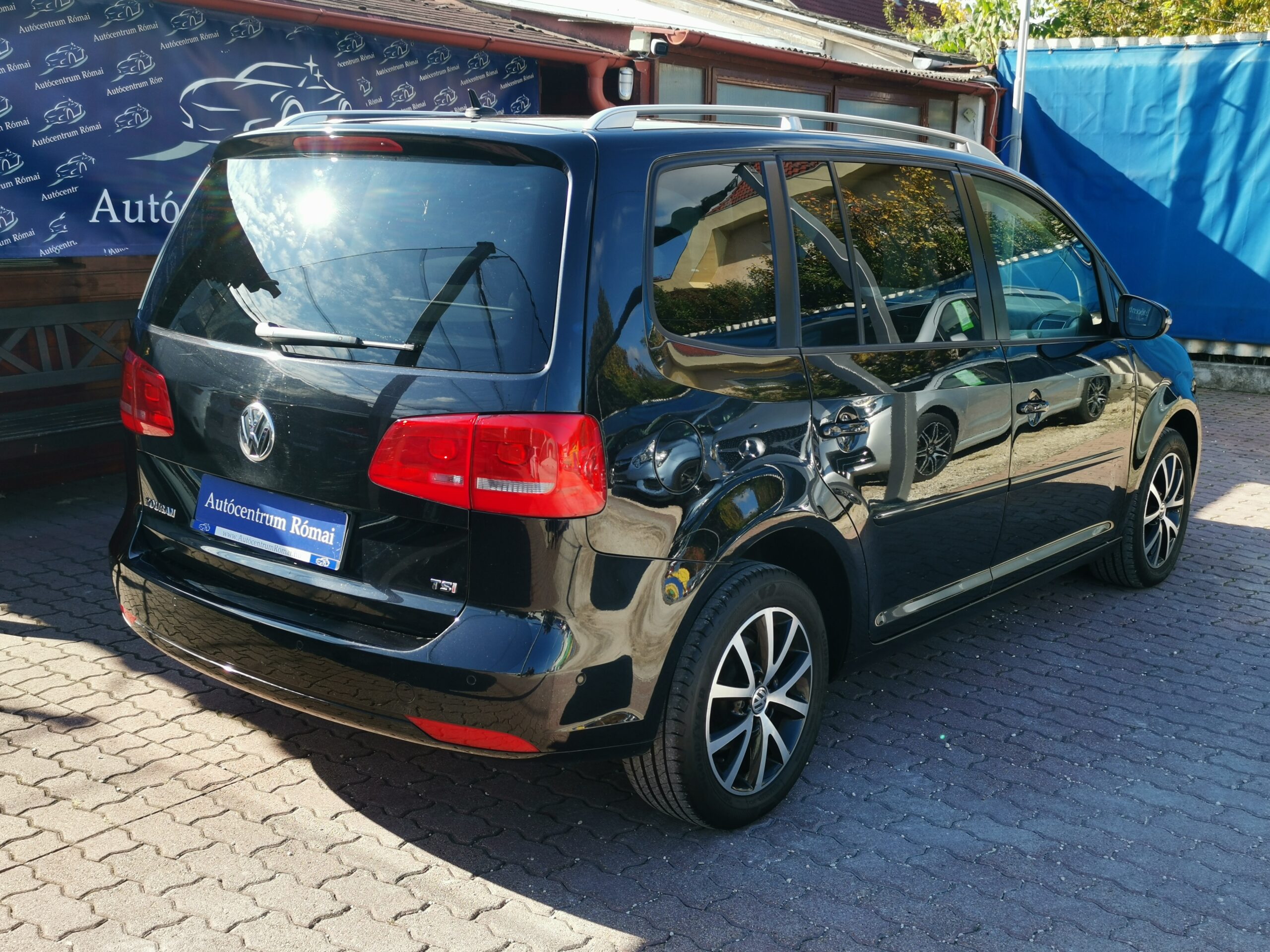 VOLKSWAGEN TOURAN 1.4 TSI Comfortline 2. Tulaj. DIGIT KLÍMA. TEMPOMAT. PARKRADAR. ALUFELNI