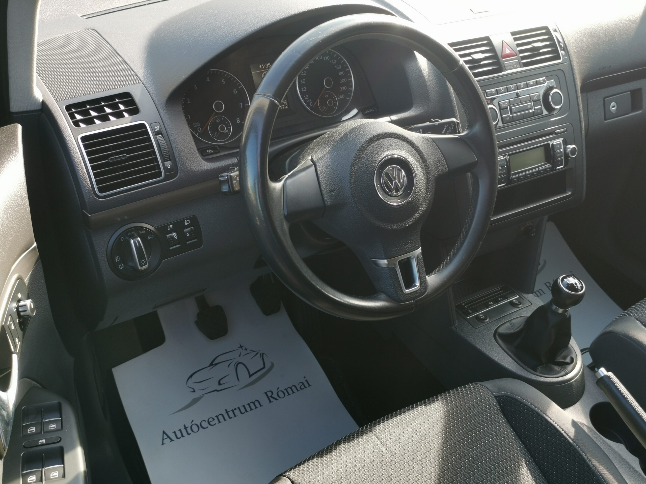 VOLKSWAGEN TOURAN 1.4 TSI Comfortline 2. Tulaj. DIGIT KLÍMA. TEMPOMAT. PARKRADAR. ALUFELNI