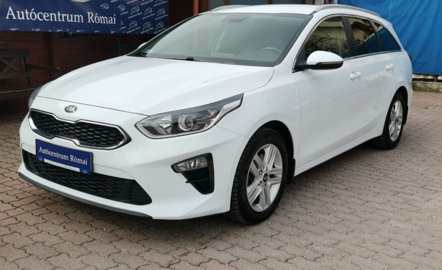 KIA CEE'D Ceed SW 1.6 CRDi HP Hybrid Gold MO.-i. 1. Tulaj. Szervizkönyv! ÁFÁ-s! TEMPOMAT. KAMERA. ÜLÉSFŰTÉS
