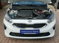 KIA CEE'D Ceed SW 1.6 CRDi HP Hybrid Gold MO.-i. 1. Tulaj. Szervizkönyv! ÁFÁ-s! TEMPOMAT. KAMERA. ÜLÉSFŰTÉS