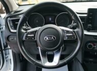 KIA CEE'D Ceed SW 1.6 CRDi HP Hybrid Gold MO.-i. 1. Tulaj. Szervizkönyv! ÁFÁ-s! TEMPOMAT. KAMERA. ÜLÉSFŰTÉS