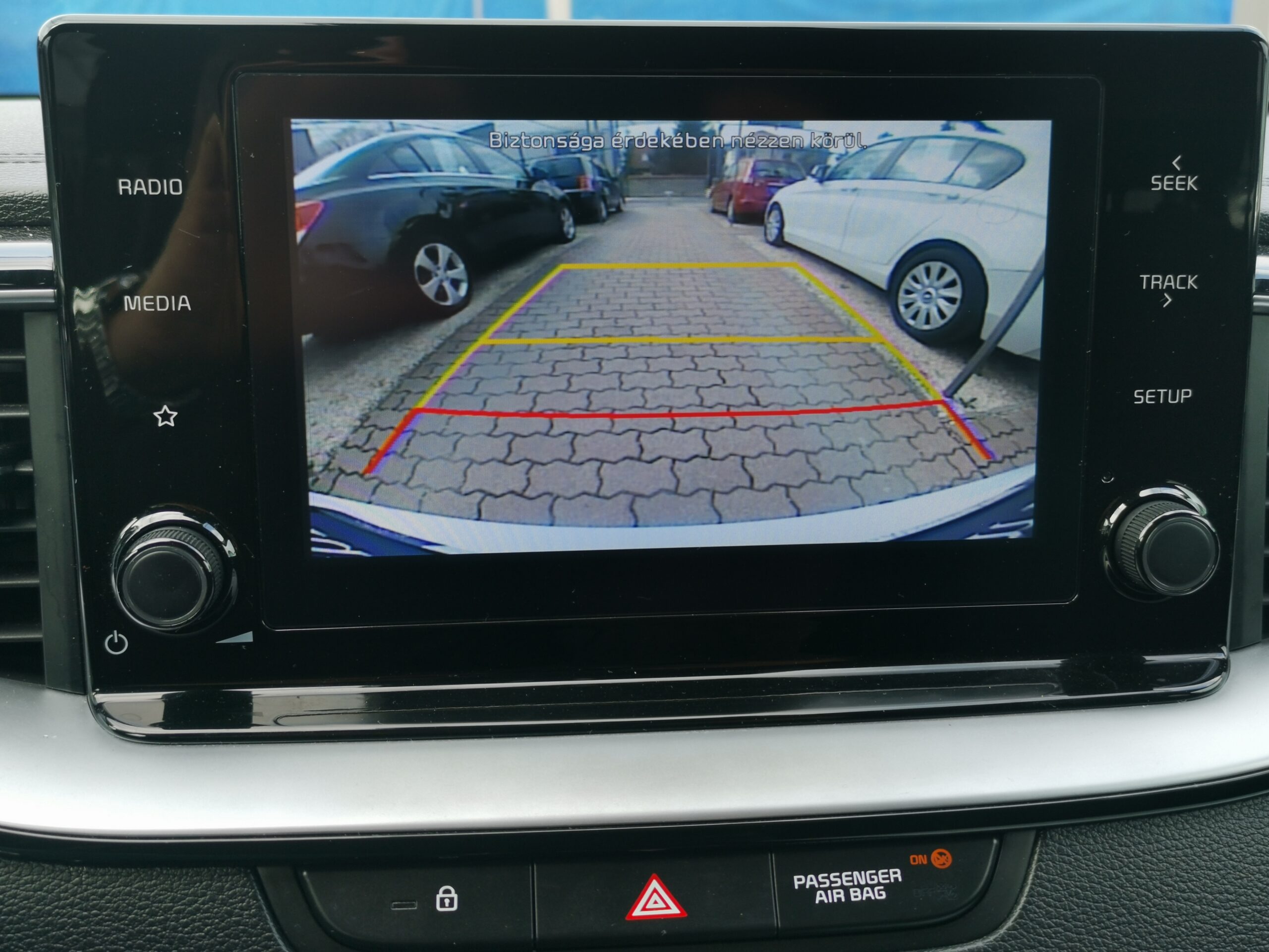 KIA CEE'D Ceed SW 1.6 CRDi HP Hybrid Gold MO.-i. 1. Tulaj. Szervizkönyv! ÁFÁ-s! TEMPOMAT. KAMERA. ÜLÉSFŰTÉS