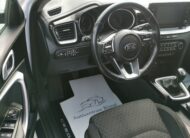 KIA CEE'D Ceed SW 1.6 CRDi HP Hybrid Gold MO.-i. 1. Tulaj. Szervizkönyv! ÁFÁ-s! TEMPOMAT. KAMERA. ÜLÉSFŰTÉS