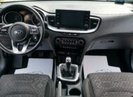KIA CEE'D Ceed SW 1.6 CRDi HP Hybrid Gold MO.-i. 1. Tulaj. Szervizkönyv! ÁFÁ-s! TEMPOMAT. KAMERA. ÜLÉSFŰTÉS