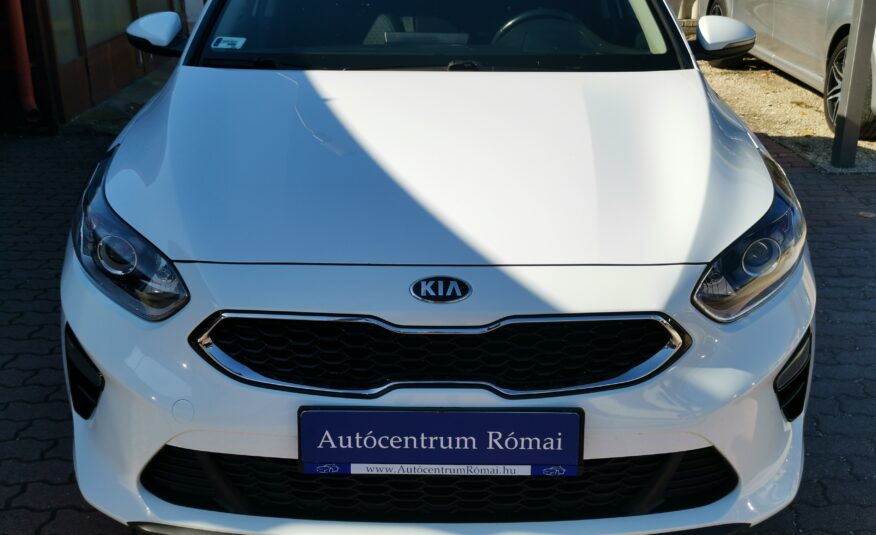 KIA CEE'D Ceed SW 1.6 CRDi HP Gold MO.-i. 1. Tulaj. Szervizkönyv! ÁFÁ-s! TEMPOMAT. KAMERA. ÜLÉSFŰTÉS