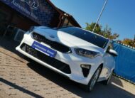 KIA CEE'D Ceed SW 1.6 CRDi HP Gold MO.-i. 1. Tulaj. Szervizkönyv! ÁFÁ-s! TEMPOMAT. KAMERA. ÜLÉSFŰTÉS