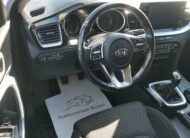 KIA CEE'D Ceed SW 1.6 CRDi HP Gold MO.-i. 1. Tulaj. Szervizkönyv! ÁFÁ-s! TEMPOMAT. KAMERA. ÜLÉSFŰTÉS