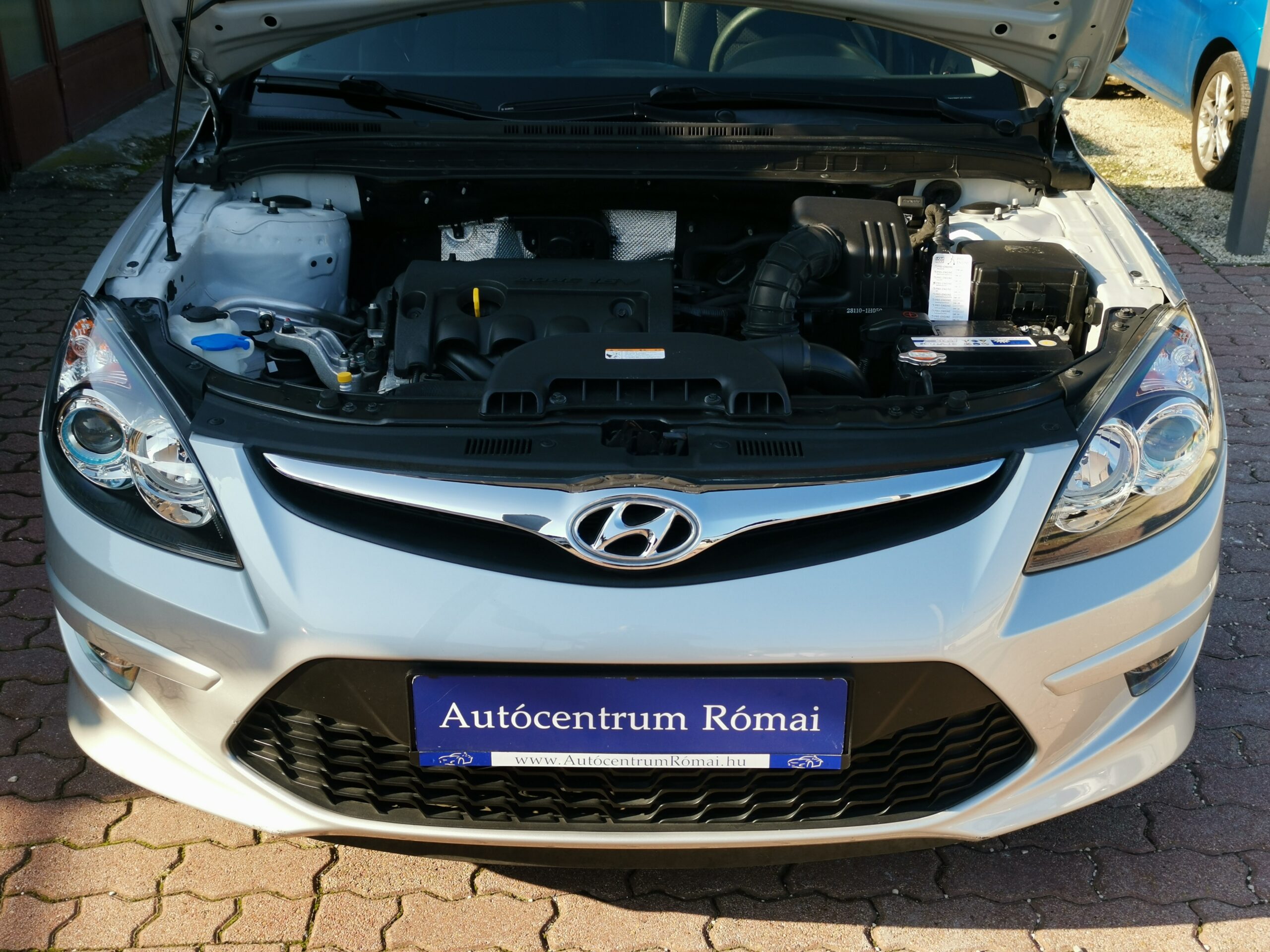 HYUNDAI I30 CW 1.4 DOHC Classic AC 85.000km! 1. Tulaj. KLÍMA. KÖDLÁMPA. PARKRADAR