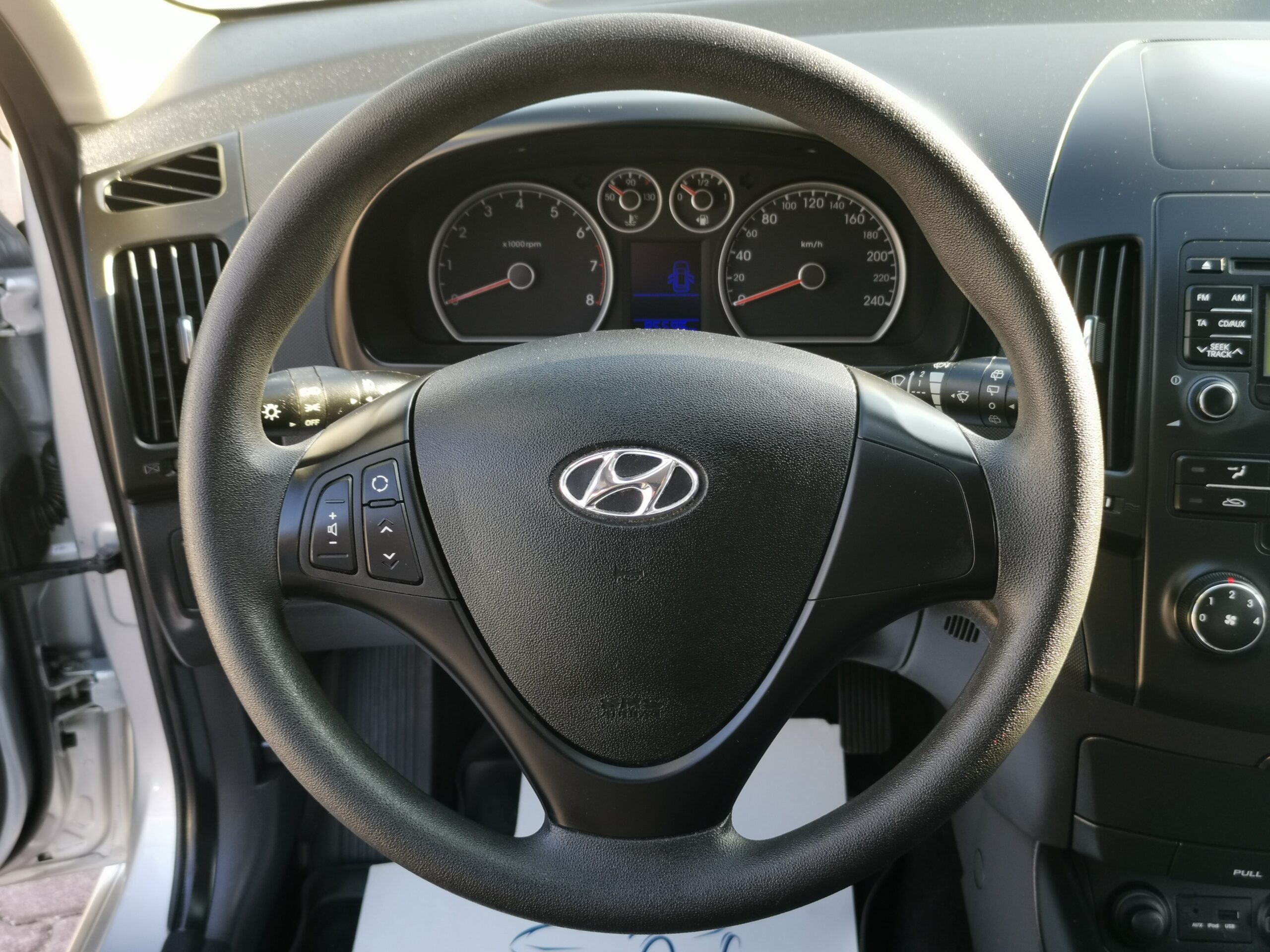 HYUNDAI I30 CW 1.4 DOHC Classic AC 85.000km! 1. Tulaj. KLÍMA. KÖDLÁMPA. PARKRADAR