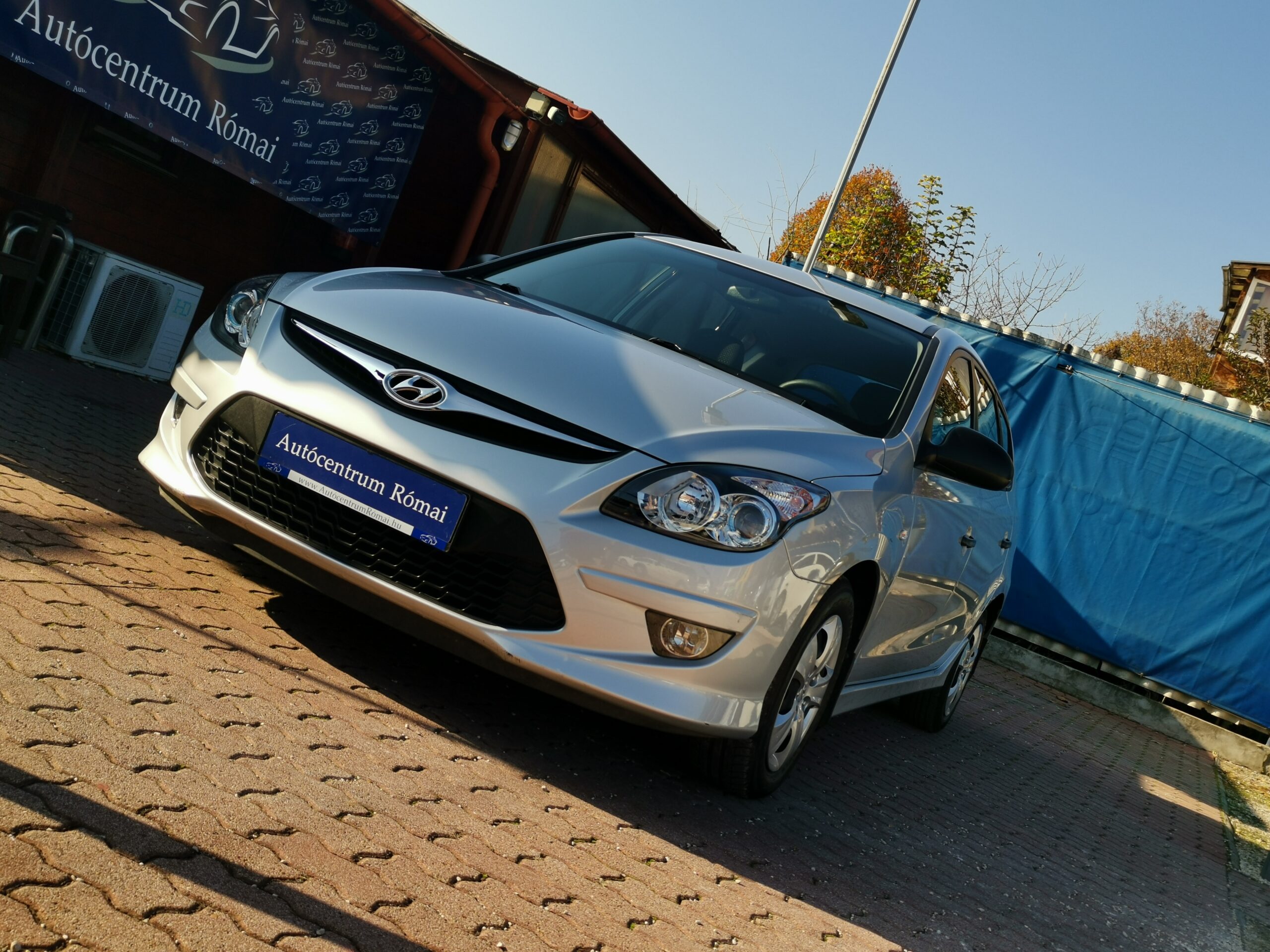 HYUNDAI I30 CW 1.4 DOHC Classic AC 85.000km! 1. Tulaj. KLÍMA. KÖDLÁMPA. PARKRADAR