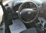 HYUNDAI I30 CW 1.4 DOHC Classic AC 85.000km! 1. Tulaj. KLÍMA. KÖDLÁMPA. PARKRADAR