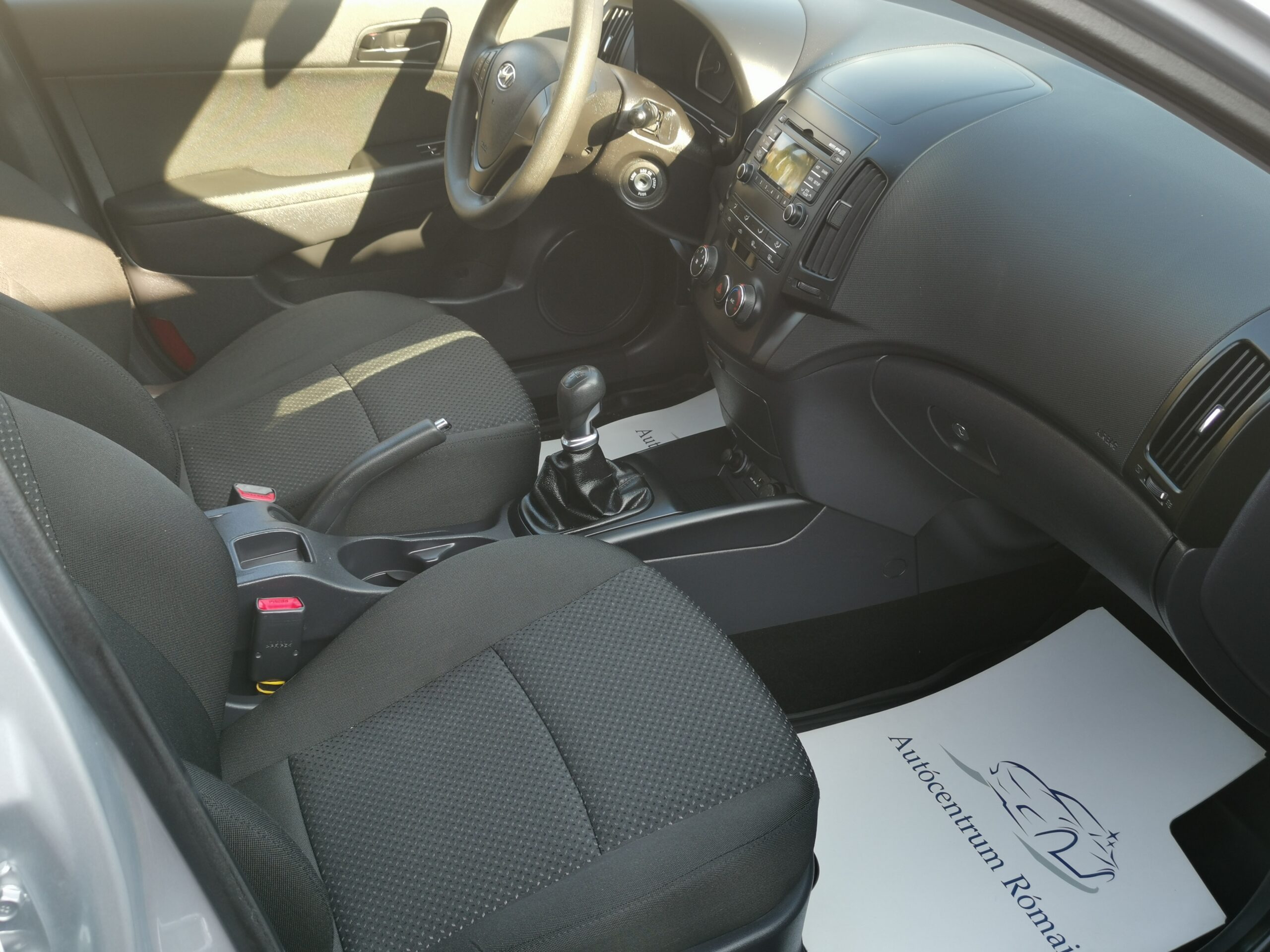 HYUNDAI I30 CW 1.4 DOHC Classic AC 85.000km! 1. Tulaj. KLÍMA. KÖDLÁMPA. PARKRADAR