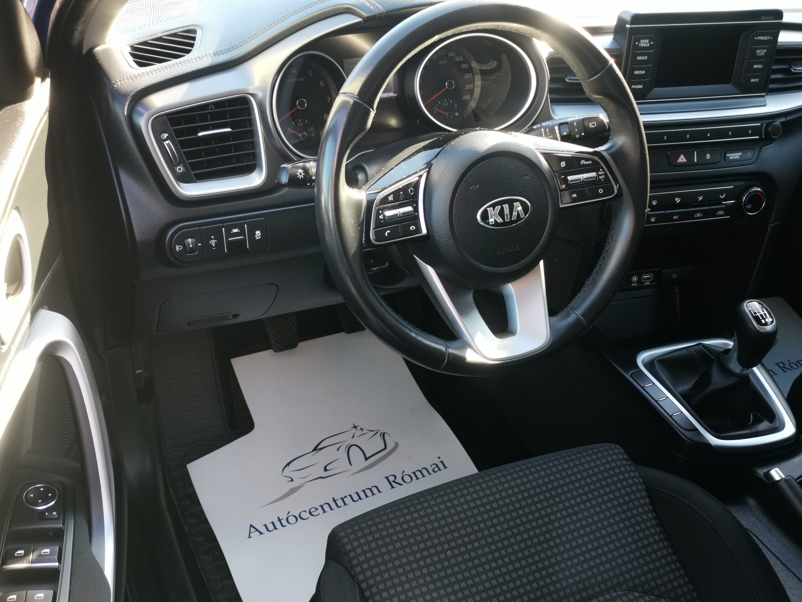 KIA CEE'D Ceed 1.4 MPI Bronze 88.000km! 2. Tulaj. Szervizkönyv! TEMPOMAT. ALUFELNI. KÖDLÁMPA