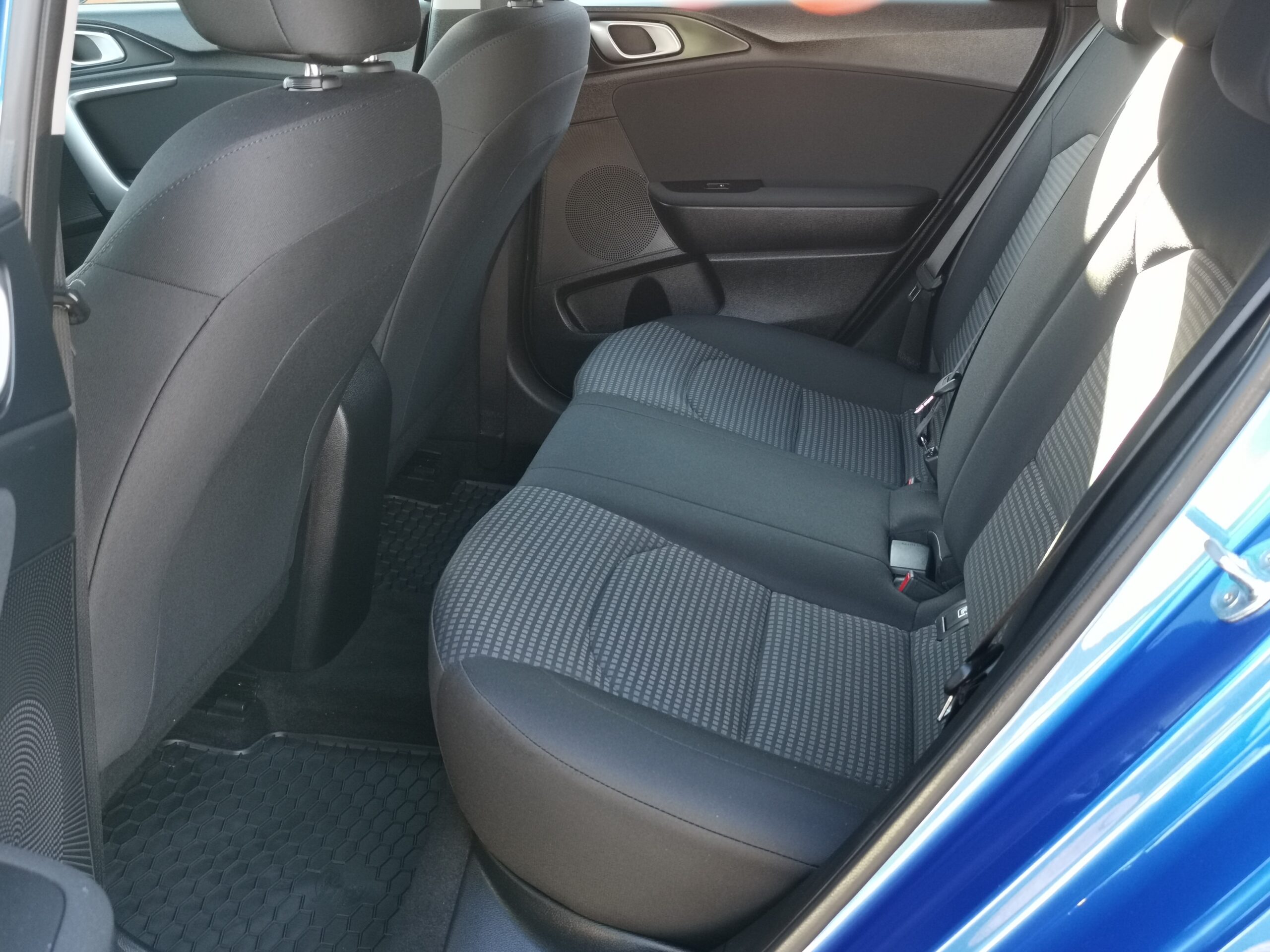 KIA CEE'D Ceed 1.4 MPI Bronze 88.000km! 2. Tulaj. Szervizkönyv! TEMPOMAT. ALUFELNI. KÖDLÁMPA