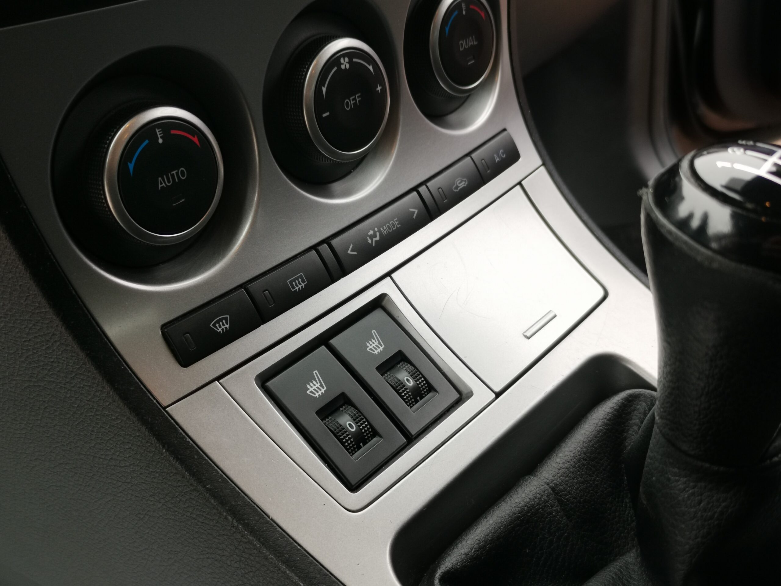 MAZDA 3 Sport 1.6 TX Plus (EURO5) DIGIT KLÍMA. TEMPOMAT. PARKRADAR. ÜLÉSFŰTÉS