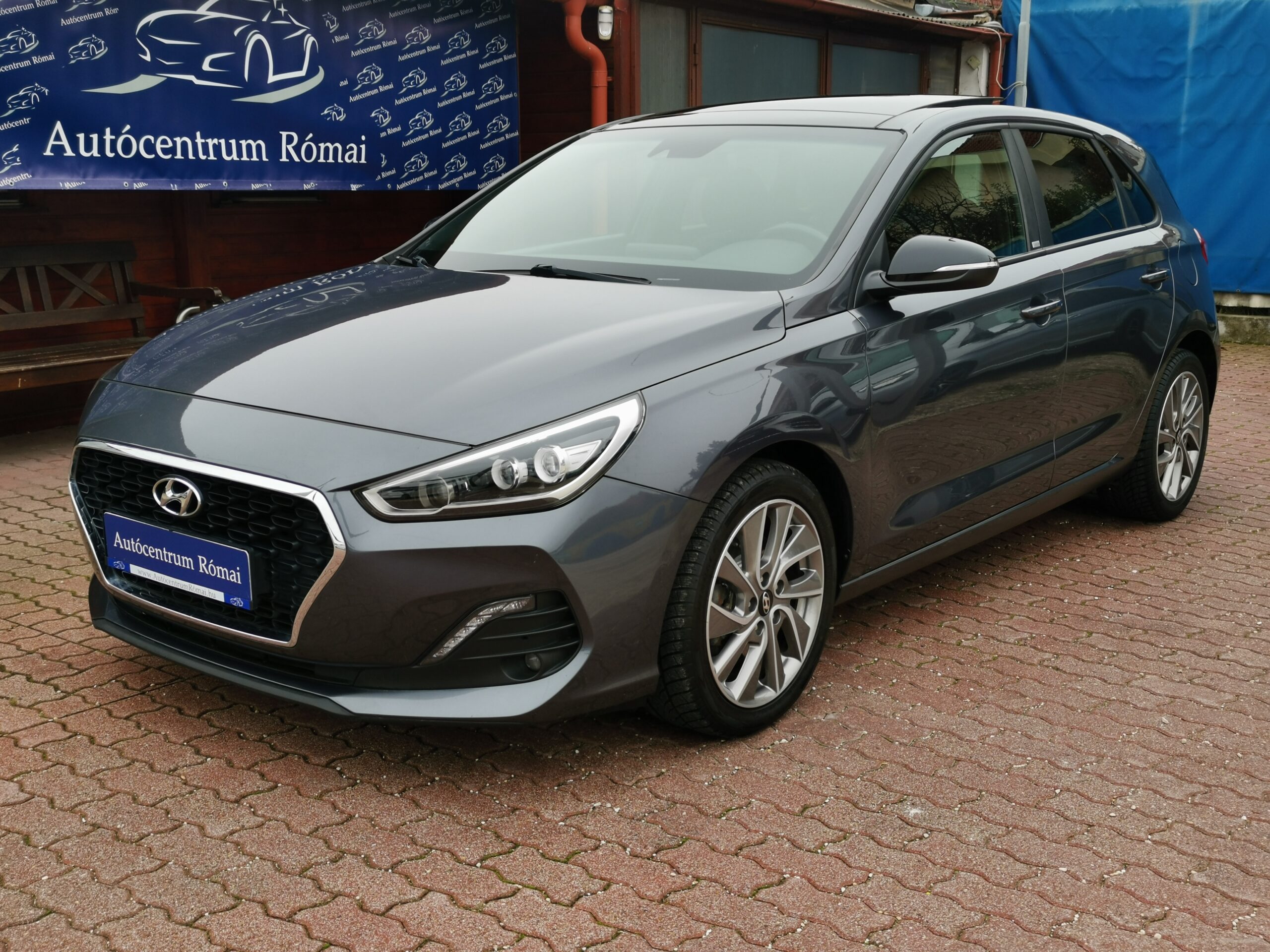 HYUNDAI I30 1.4 T-GDi GO! Plus 2. Tulaj. 94.000km! RITKASÁG! PANORÁMA TETŐ. LED. NAVIGÁCIÓ. KAMERA