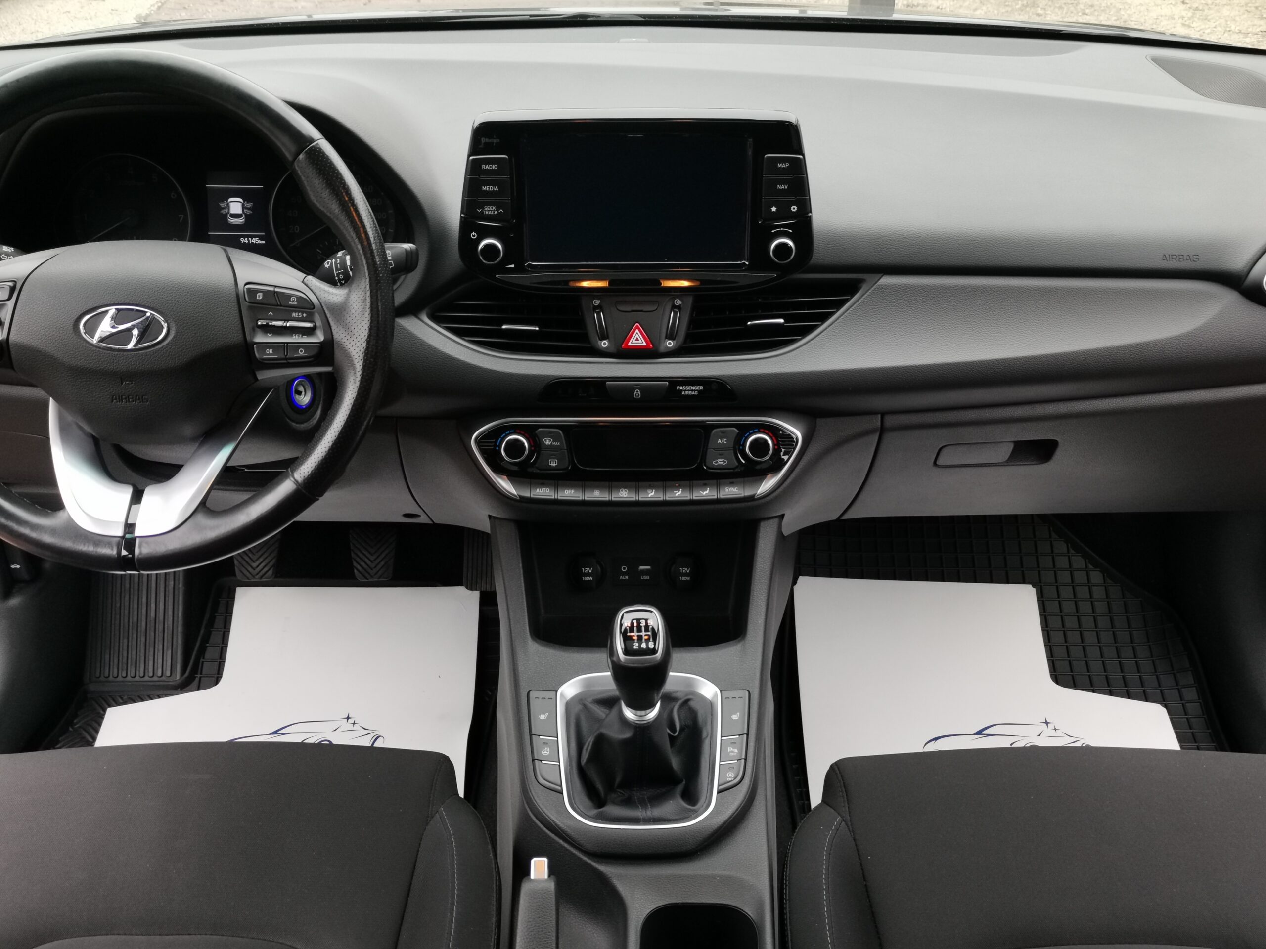 HYUNDAI I30 1.4 T-GDi GO! Plus 2. Tulaj. 94.000km! RITKASÁG! PANORÁMA TETŐ. LED. NAVIGÁCIÓ. KAMERA