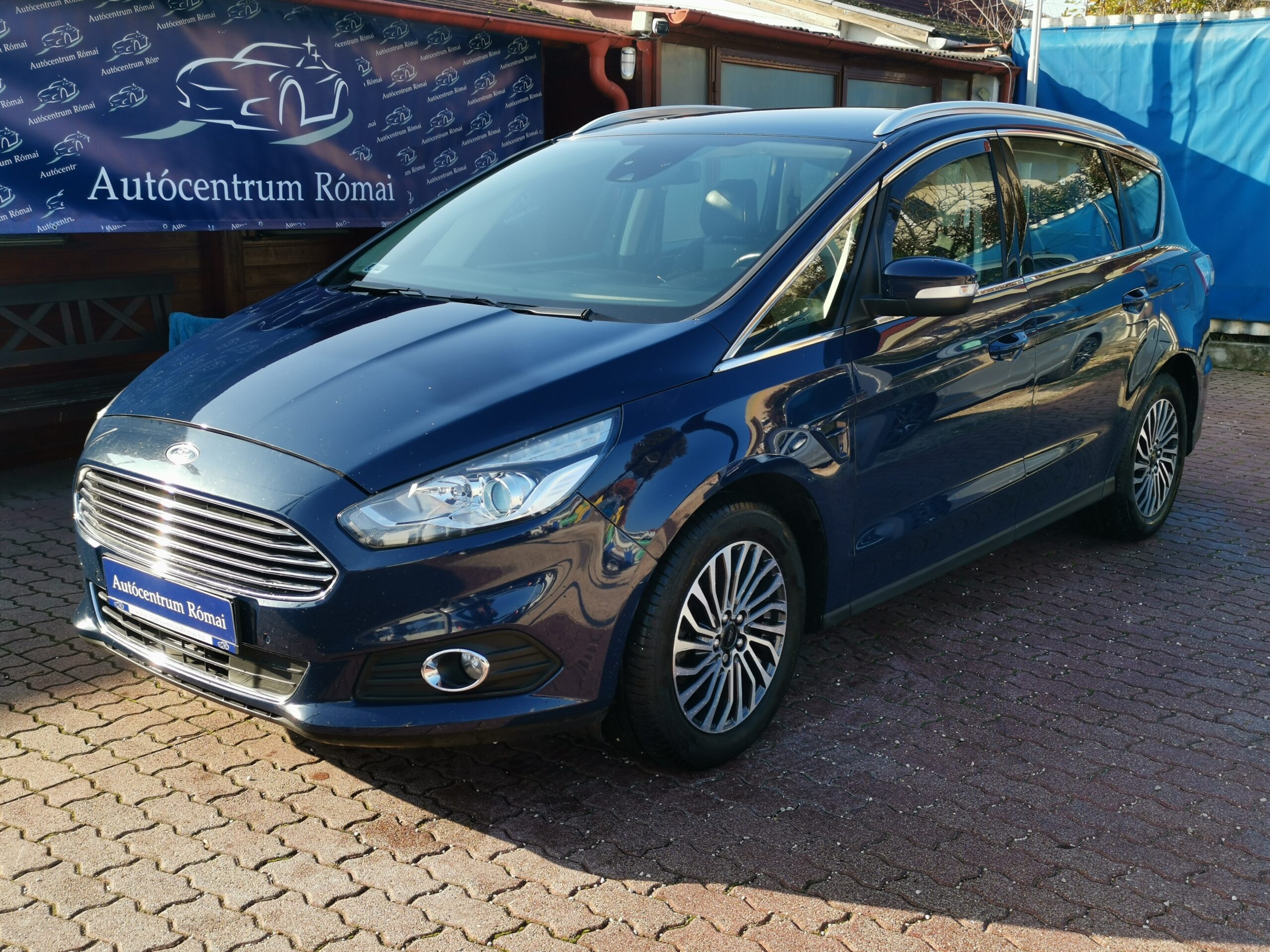 FORD S-MAX 1.5 EcoBoost Titanium MO.-i. 1. Tulaj. Szervizkönyv! FÉLBŐR BELSŐ. TEMPOMAT. ÜLÉSFŰTÉS. ALUFELNI