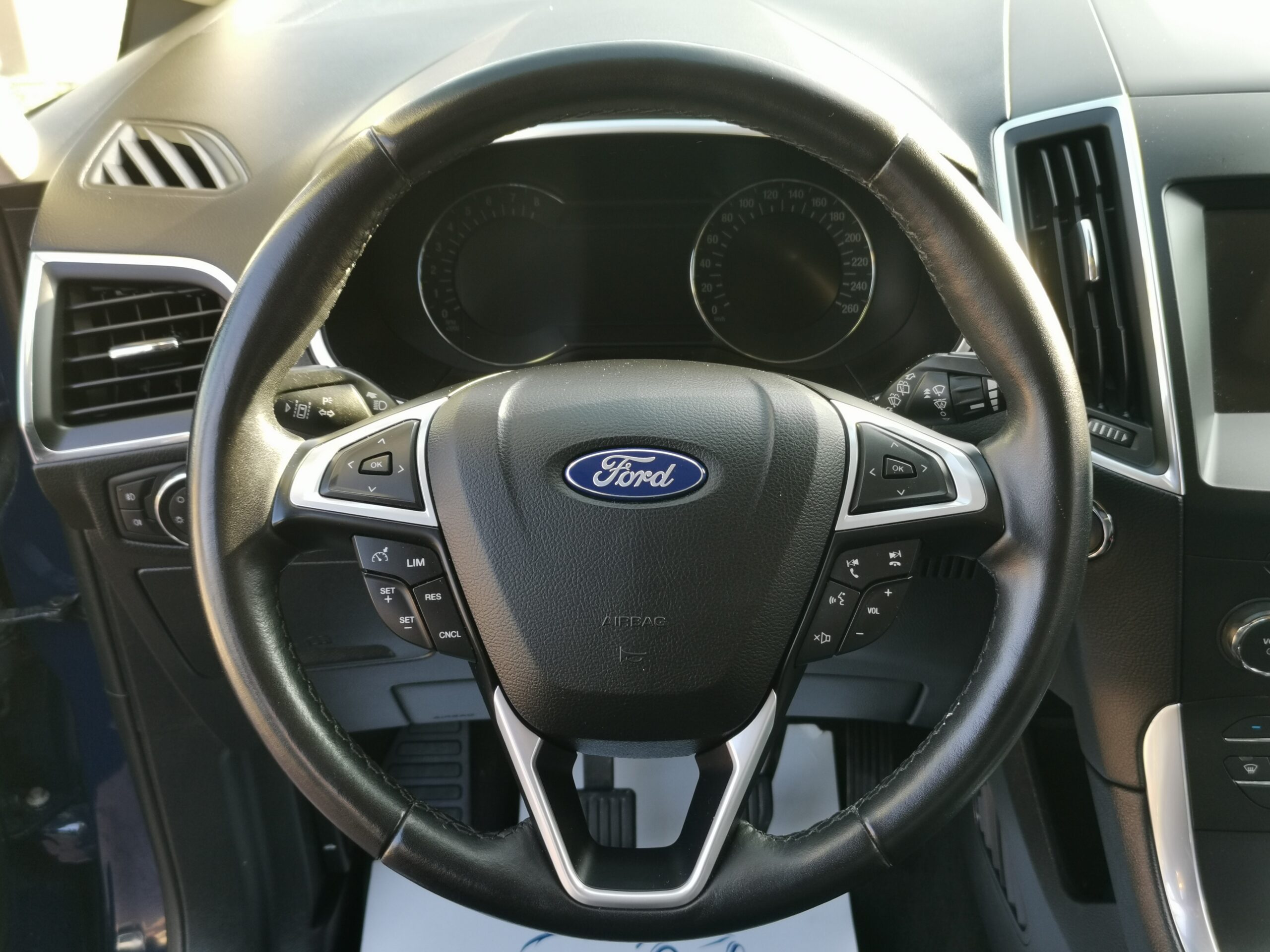 FORD S-MAX 1.5 EcoBoost Titanium MO.-i. 1. Tulaj. Szervizkönyv! FÉLBŐR BELSŐ. TEMPOMAT. ÜLÉSFŰTÉS. ALUFELNI