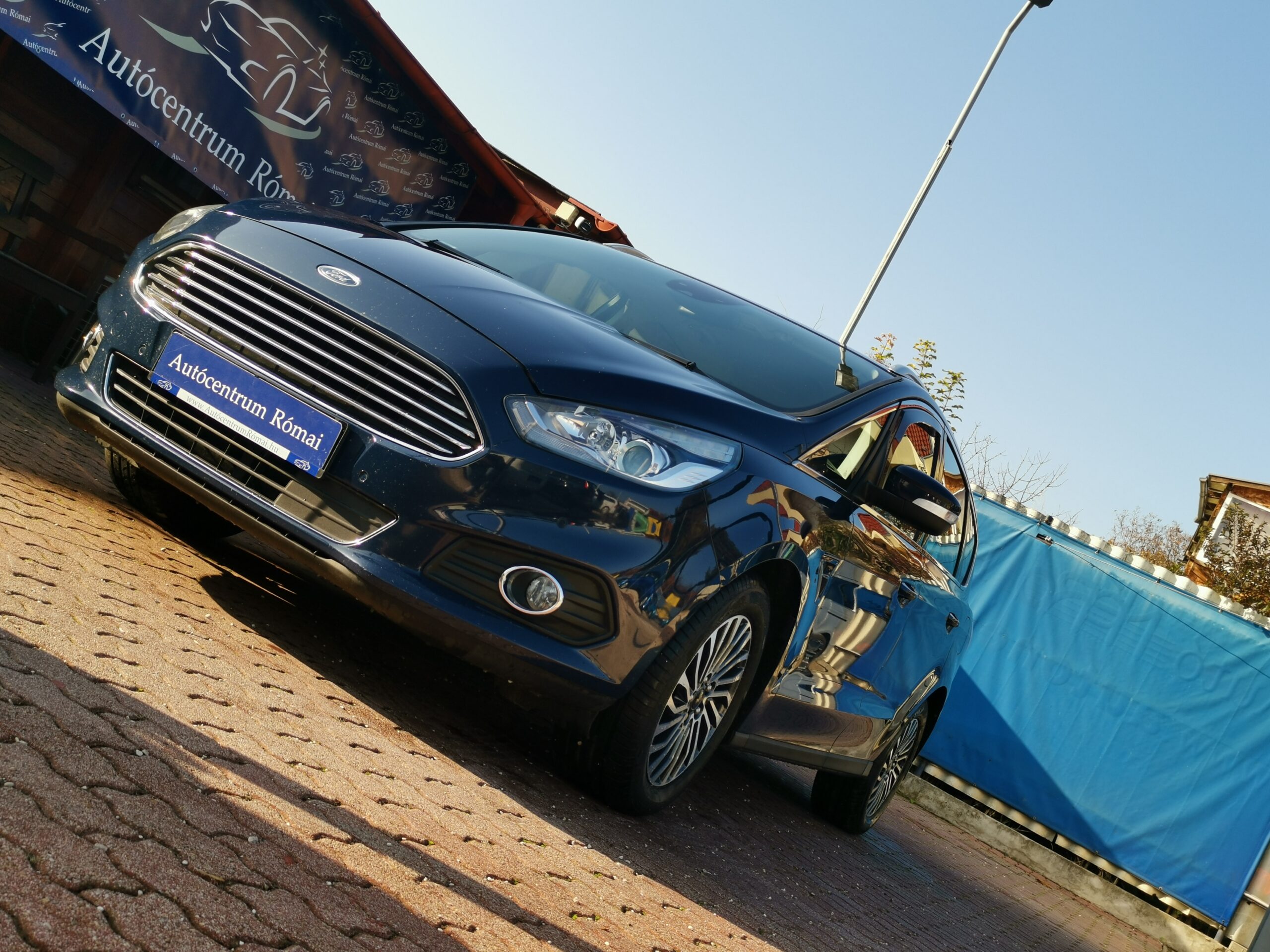 FORD S-MAX 1.5 EcoBoost Titanium MO.-i. 1. Tulaj. Szervizkönyv! FÉLBŐR BELSŐ. TEMPOMAT. ÜLÉSFŰTÉS. ALUFELNI