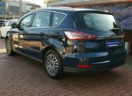 FORD S-MAX 1.5 EcoBoost Titanium MO.-i. 1. Tulaj. Szervizkönyv! FÉLBŐR BELSŐ. TEMPOMAT. ÜLÉSFŰTÉS. ALUFELNI