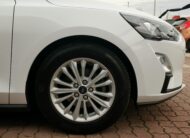 FORD FOCUS 1.0 EcoBoost mHEV Titanium MO.-i. 1. Tulaj. Szervizkönyv! NAVIGÁCIÓ. LED. TEMPOMAT. ÜLÉSFŰTÉS