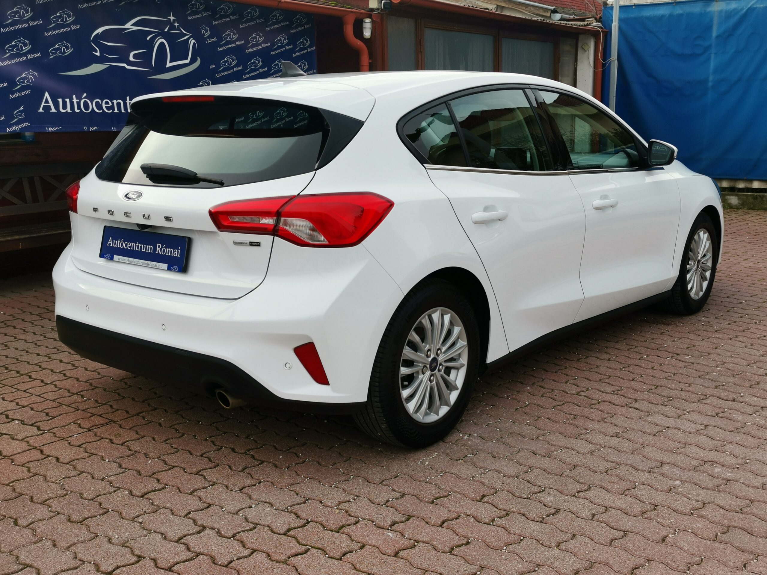 FORD FOCUS 1.0 EcoBoost mHEV Titanium MO.-i. 1. Tulaj. Szervizkönyv! NAVIGÁCIÓ. LED. TEMPOMAT. ÜLÉSFŰTÉS