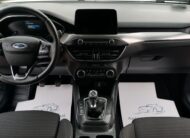 FORD FOCUS 1.0 EcoBoost mHEV Titanium MO.-i. 1. Tulaj. Szervizkönyv! NAVIGÁCIÓ. LED. TEMPOMAT. ÜLÉSFŰTÉS