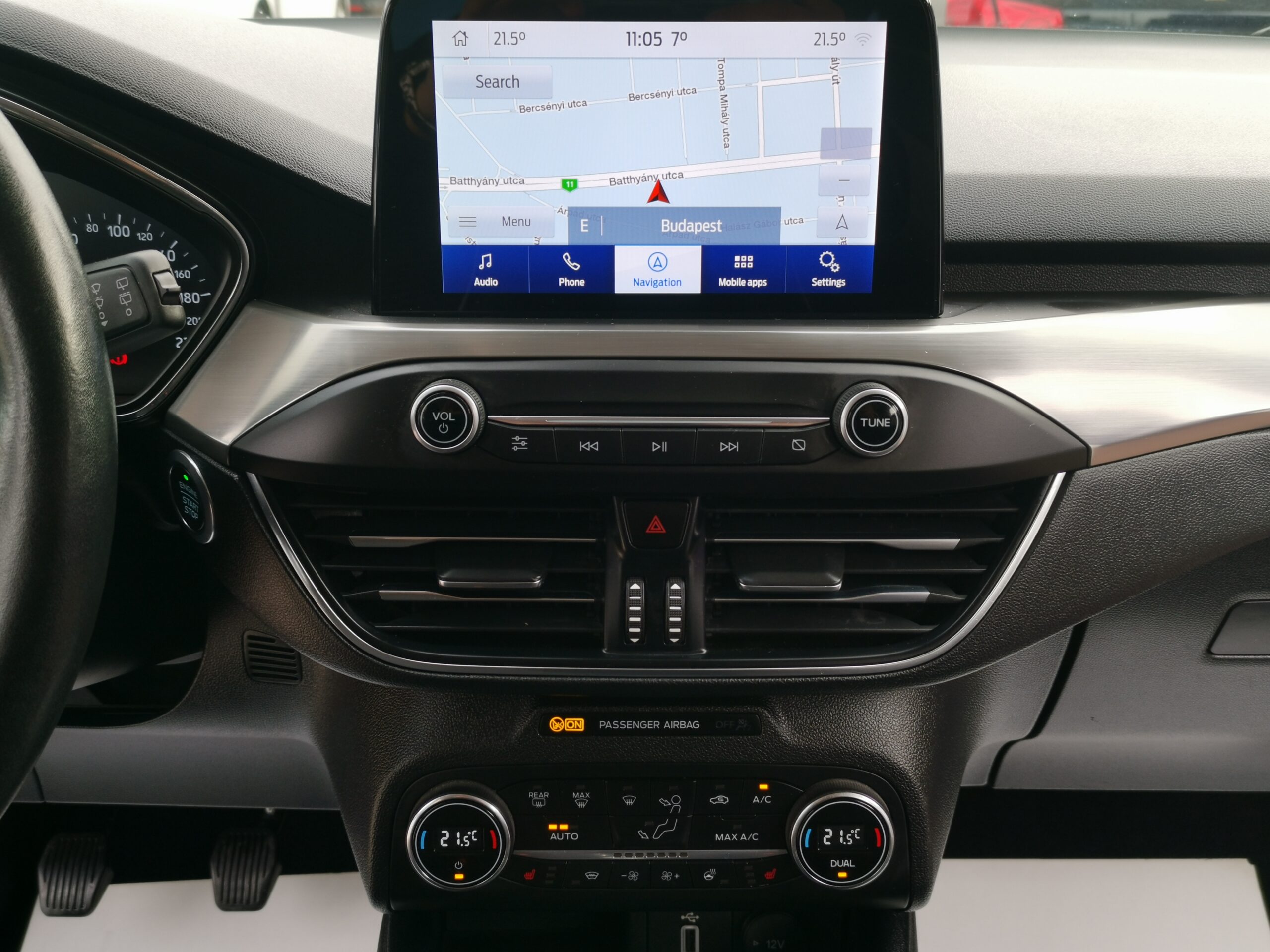 FORD FOCUS 1.0 EcoBoost mHEV Titanium MO.-i. 1. Tulaj. Szervizkönyv! NAVIGÁCIÓ. LED. TEMPOMAT. ÜLÉSFŰTÉS