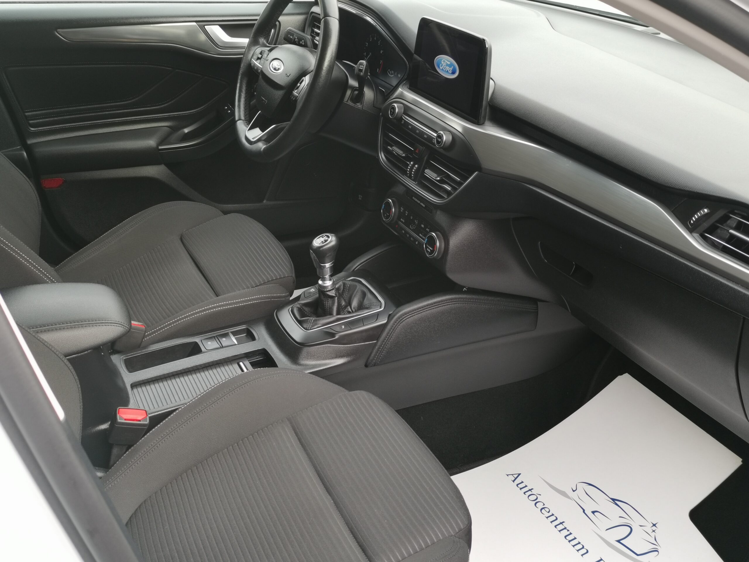 FORD FOCUS 1.0 EcoBoost mHEV Titanium MO.-i. 1. Tulaj. Szervizkönyv! NAVIGÁCIÓ. LED. TEMPOMAT. ÜLÉSFŰTÉS