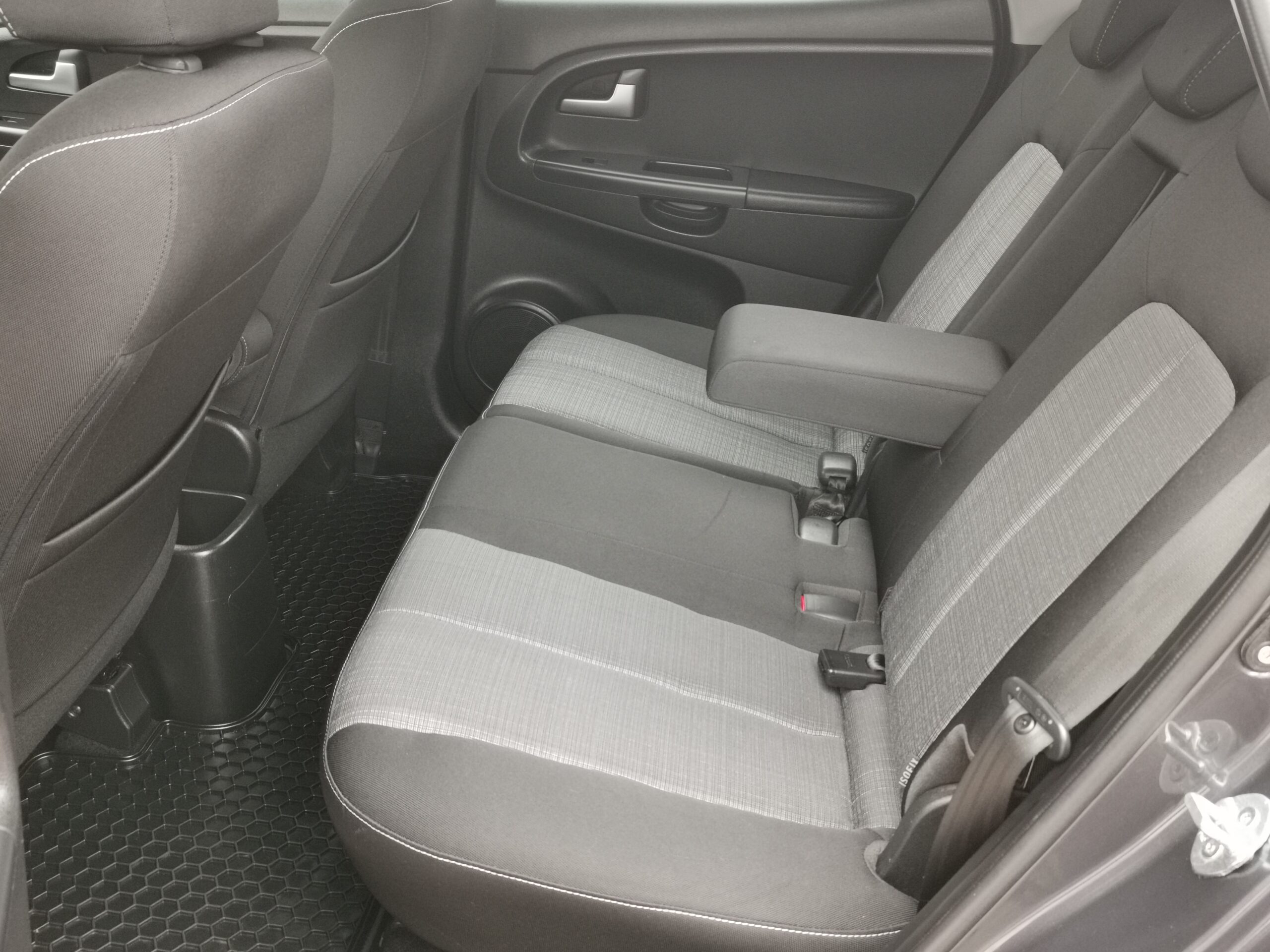 KIA VENGA 1.6 EX 132.000km! DIGIT KLÍMA. TEMPOMAT. KAMERA. NAVIGÁCIÓ. ÜLÉSFŰTÉS