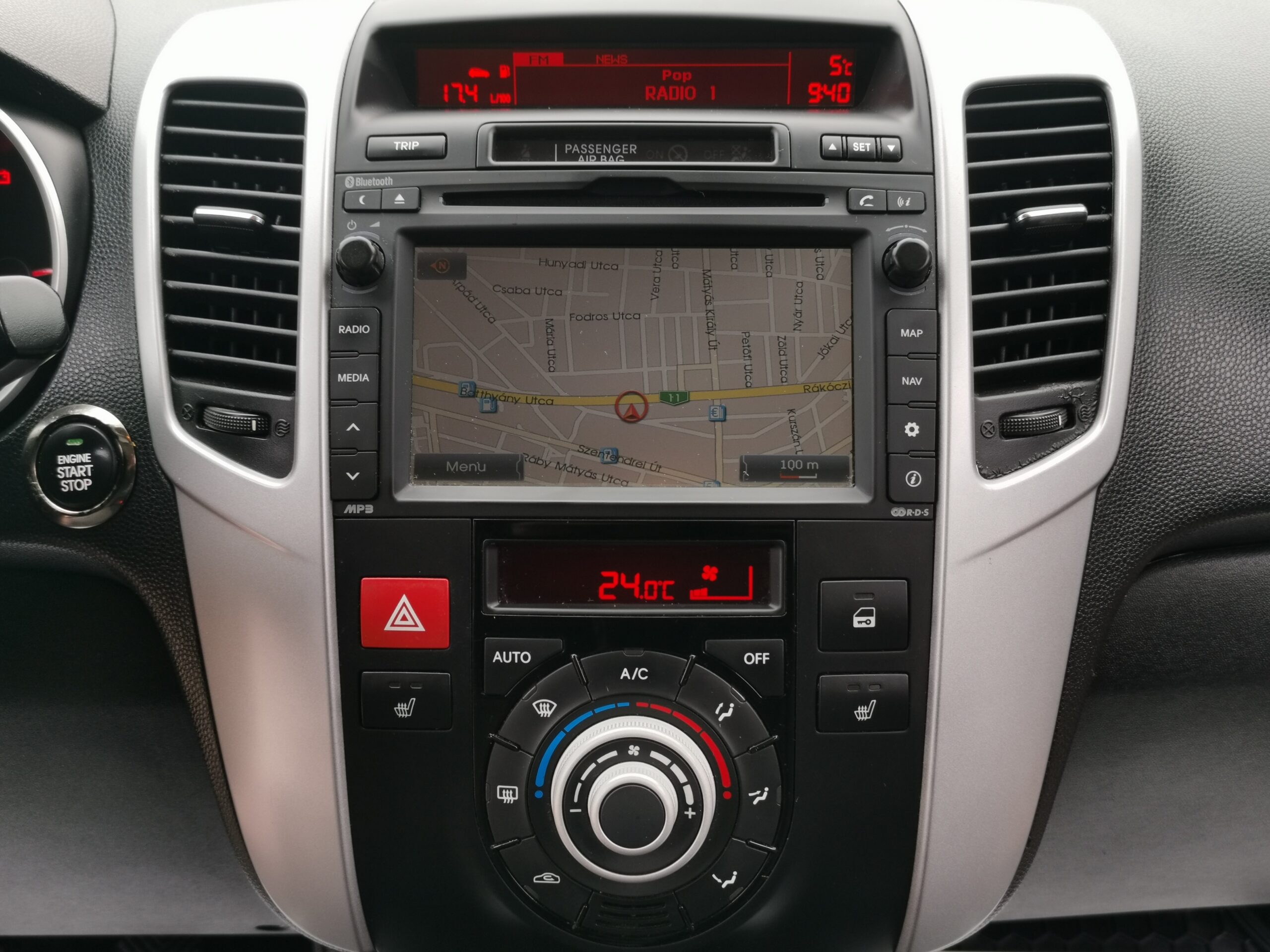 KIA VENGA 1.6 EX 132.000km! DIGIT KLÍMA. TEMPOMAT. KAMERA. NAVIGÁCIÓ. ÜLÉSFŰTÉS