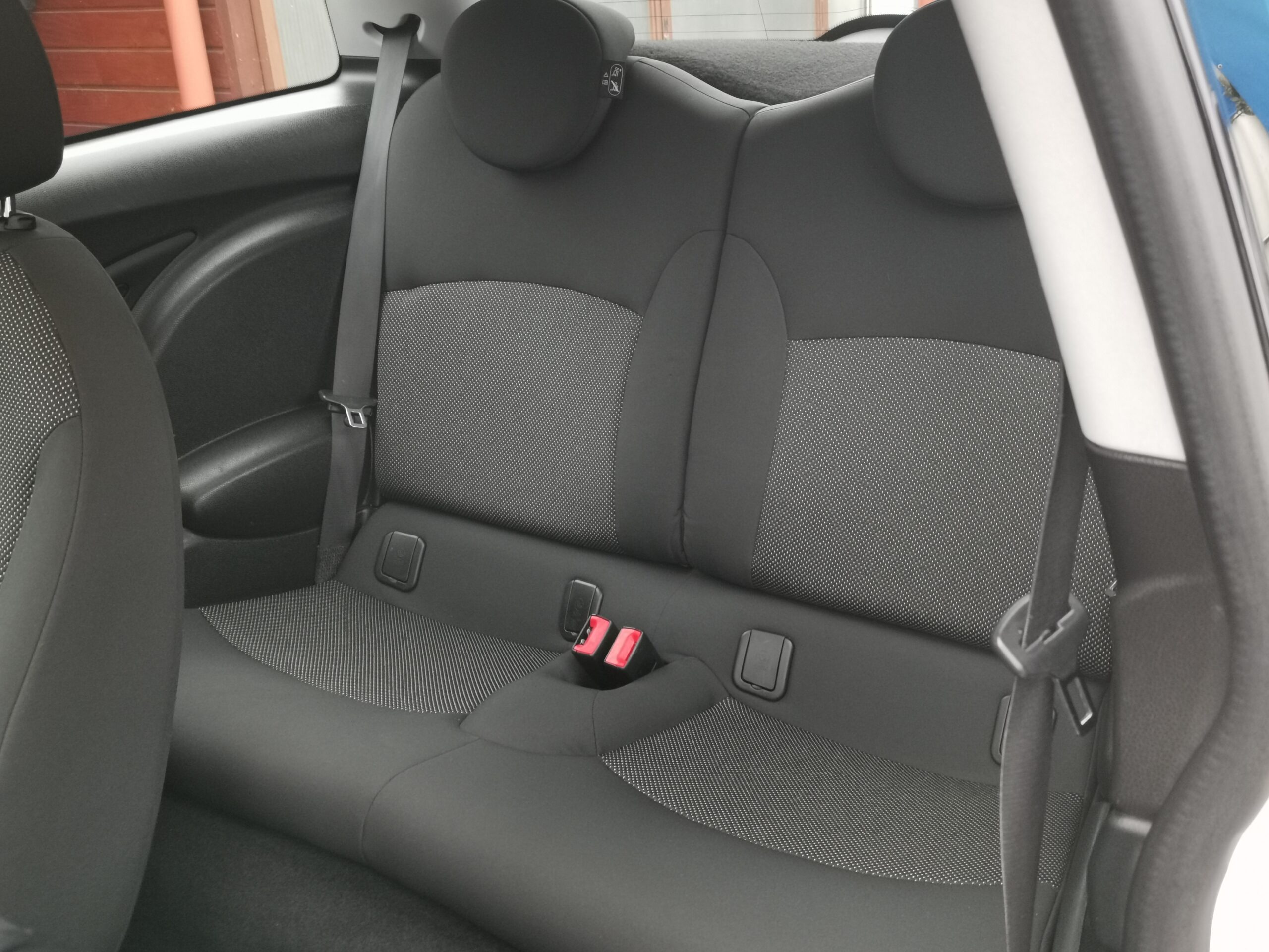 MINI MINI ONE 1.6 PANORÁMA TETŐ. ÜLÉSFŰTÉS. TEMPOMAT. XENON. ALUFELNI