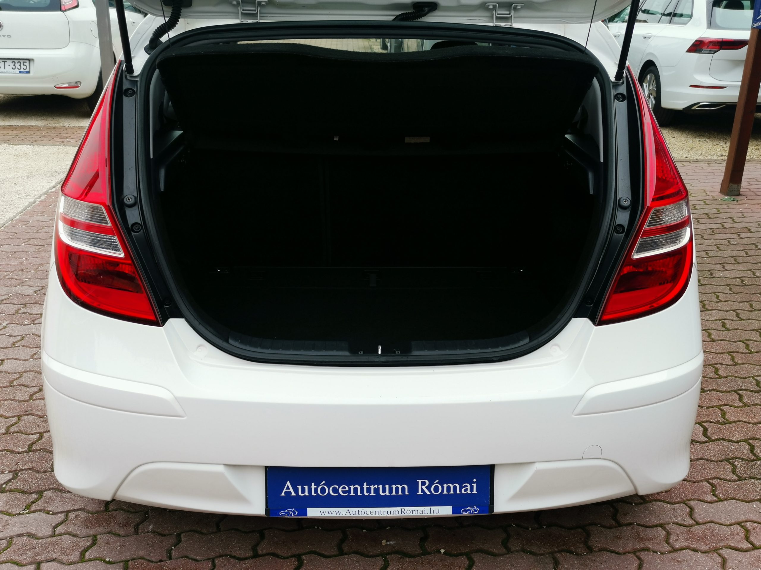 HYUNDAI I30 i30u 1.4 DOHC Life 127.000km! KLÍMA. ÜLÉSFŰTÉS. KÖDLÁMPA. ELEKTROMOS ABLAK