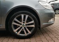 SKODA OCTAVIA Combi 1.8 TSI Ambition Style. 1. Tulaj. Szervizkönyv! TEMPOMAT. PARKRADAR. ÜLÉSFŰTÉS. ALUFELNI