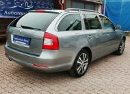 SKODA OCTAVIA Combi 1.8 TSI Ambition Style. 1. Tulaj. Szervizkönyv! TEMPOMAT. PARKRADAR. ÜLÉSFŰTÉS. ALUFELNI