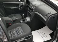 SKODA OCTAVIA Combi 1.8 TSI Ambition Style. 1. Tulaj. Szervizkönyv! TEMPOMAT. PARKRADAR. ÜLÉSFŰTÉS. ALUFELNI