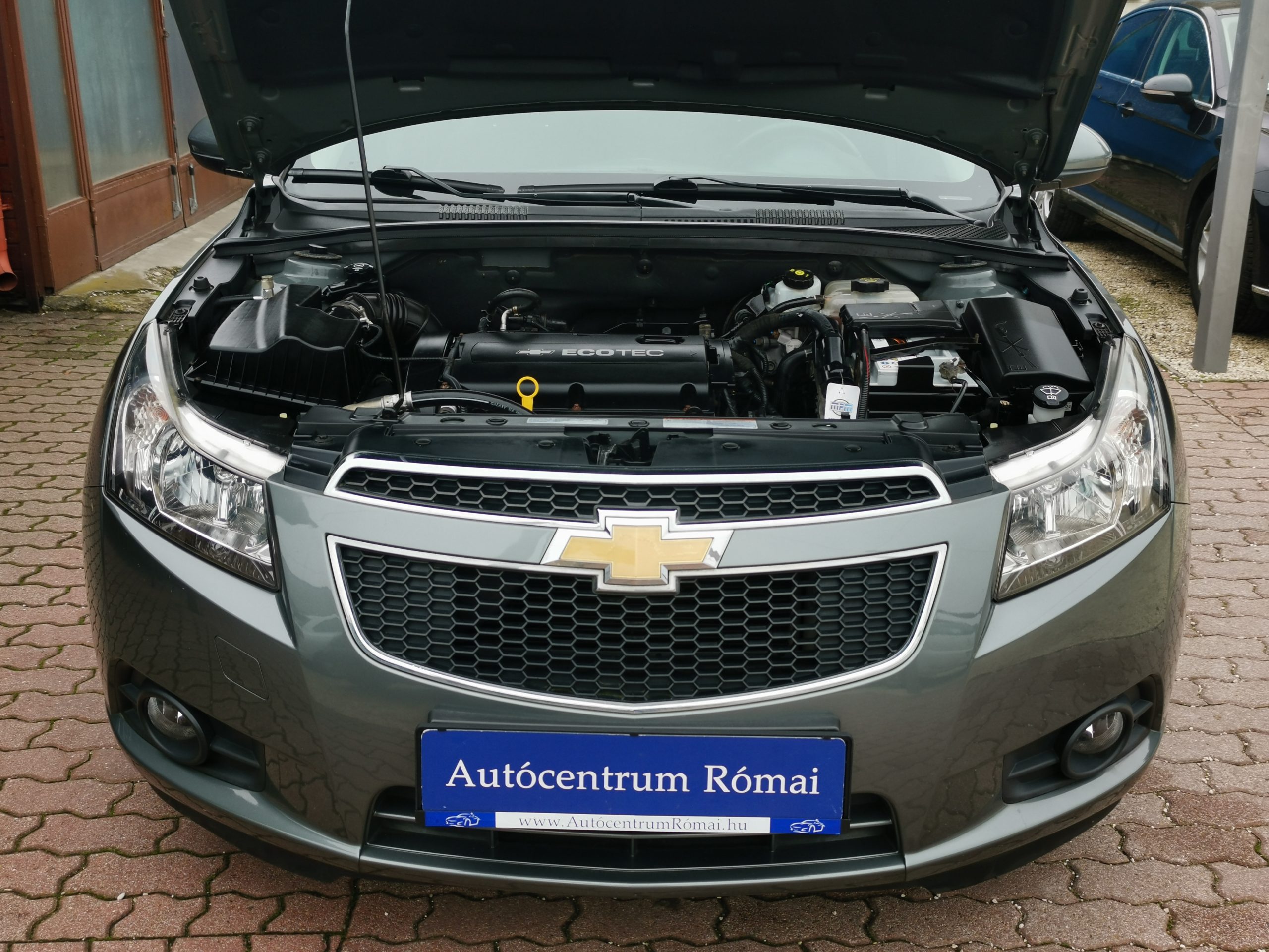 CHEVROLET CRUZE 1.8 LT Plus 104.000km! KLÍMA. ALUFELNI. TEMPOMAT. PARKRADAR. KÖDLÁMPA