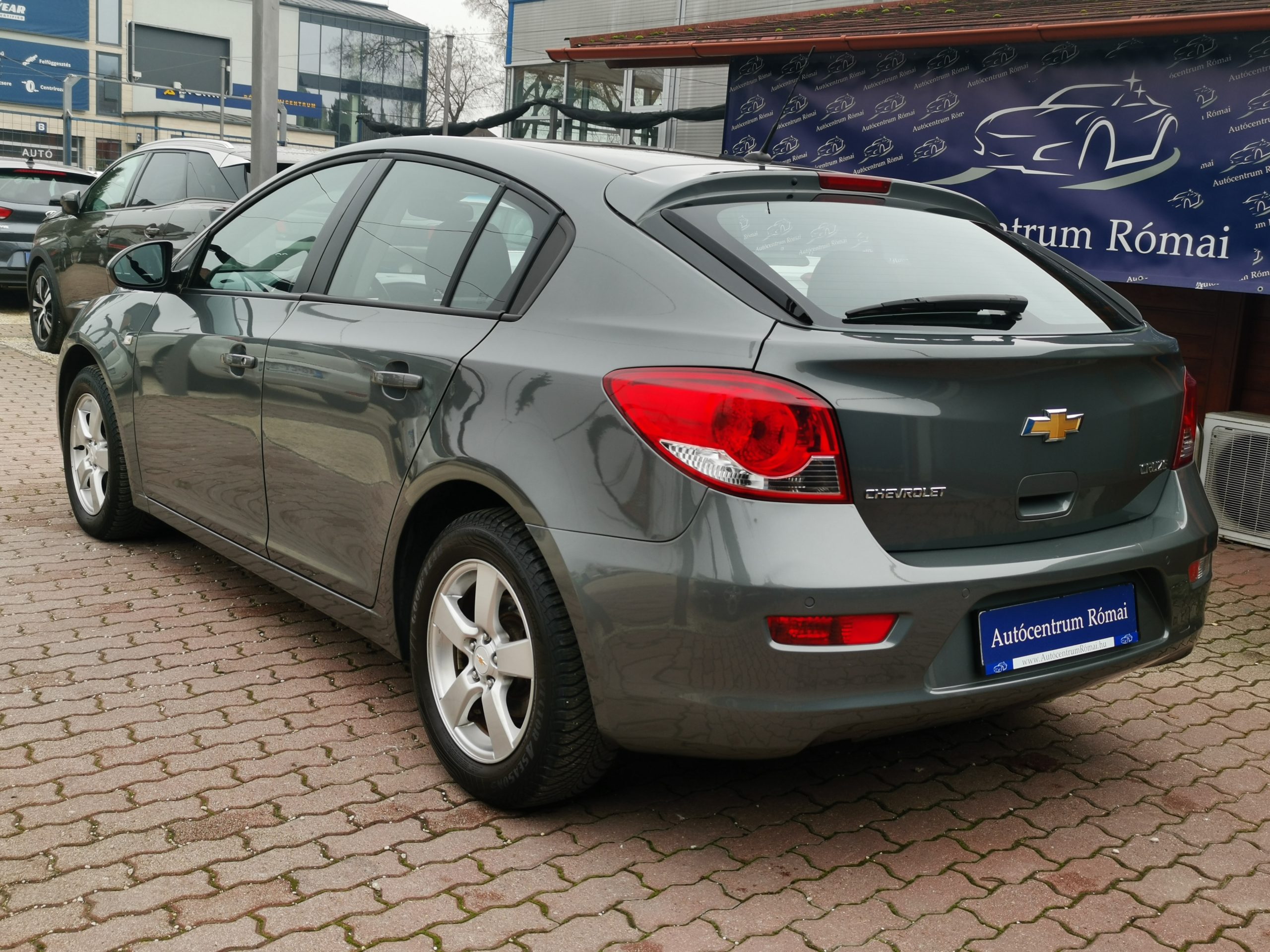CHEVROLET CRUZE 1.8 LT Plus 104.000km! KLÍMA. ALUFELNI. TEMPOMAT. PARKRADAR. KÖDLÁMPA