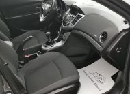 CHEVROLET CRUZE 1.8 LT Plus 104.000km! KLÍMA. ALUFELNI. TEMPOMAT. PARKRADAR. KÖDLÁMPA