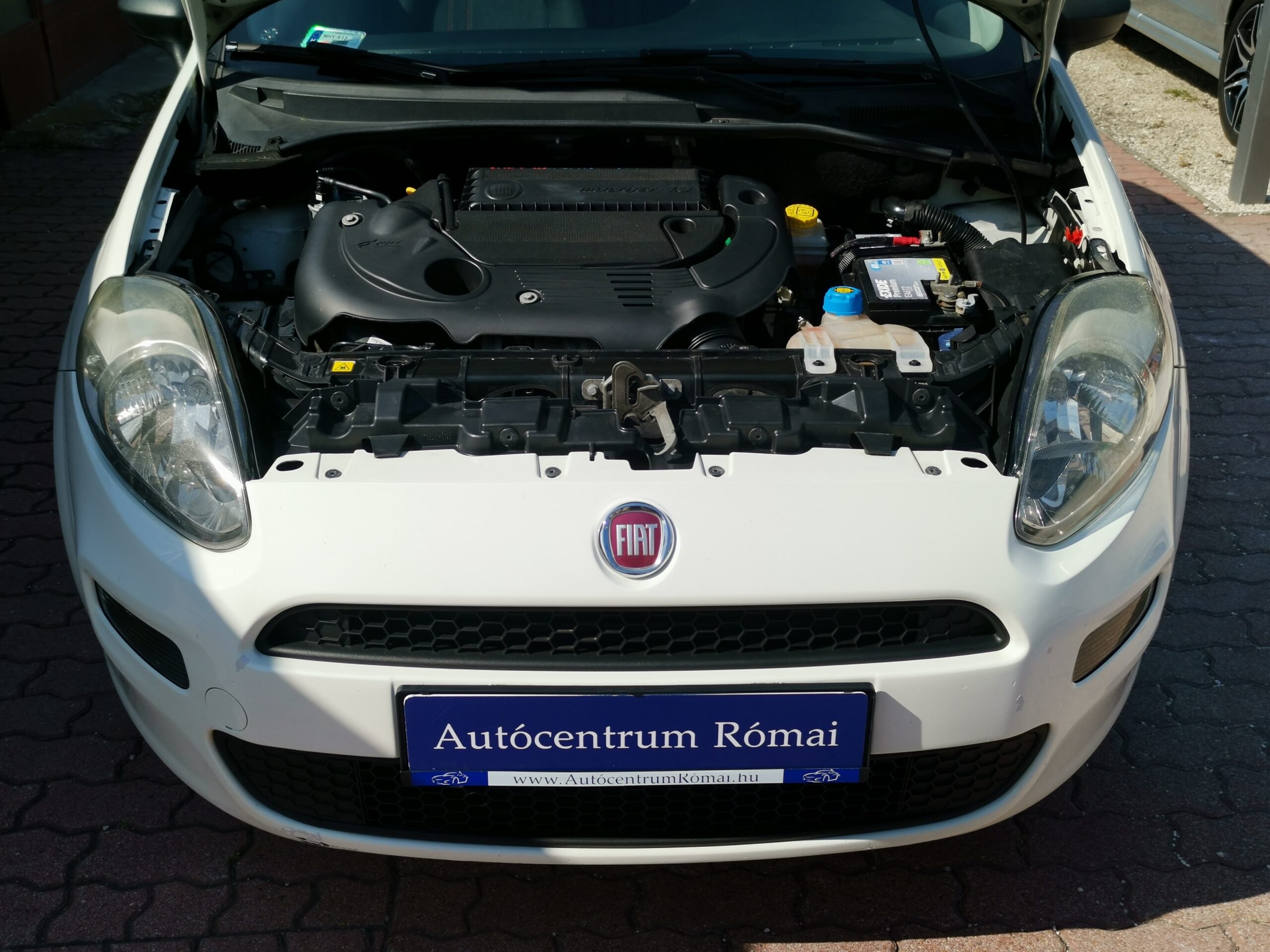 FIAT PUNTO 1.3 Van Multijet MO.-i. 2. Tulaj. Szervizkönyv! KLÍMA. ELEKTROMOS ABLAK