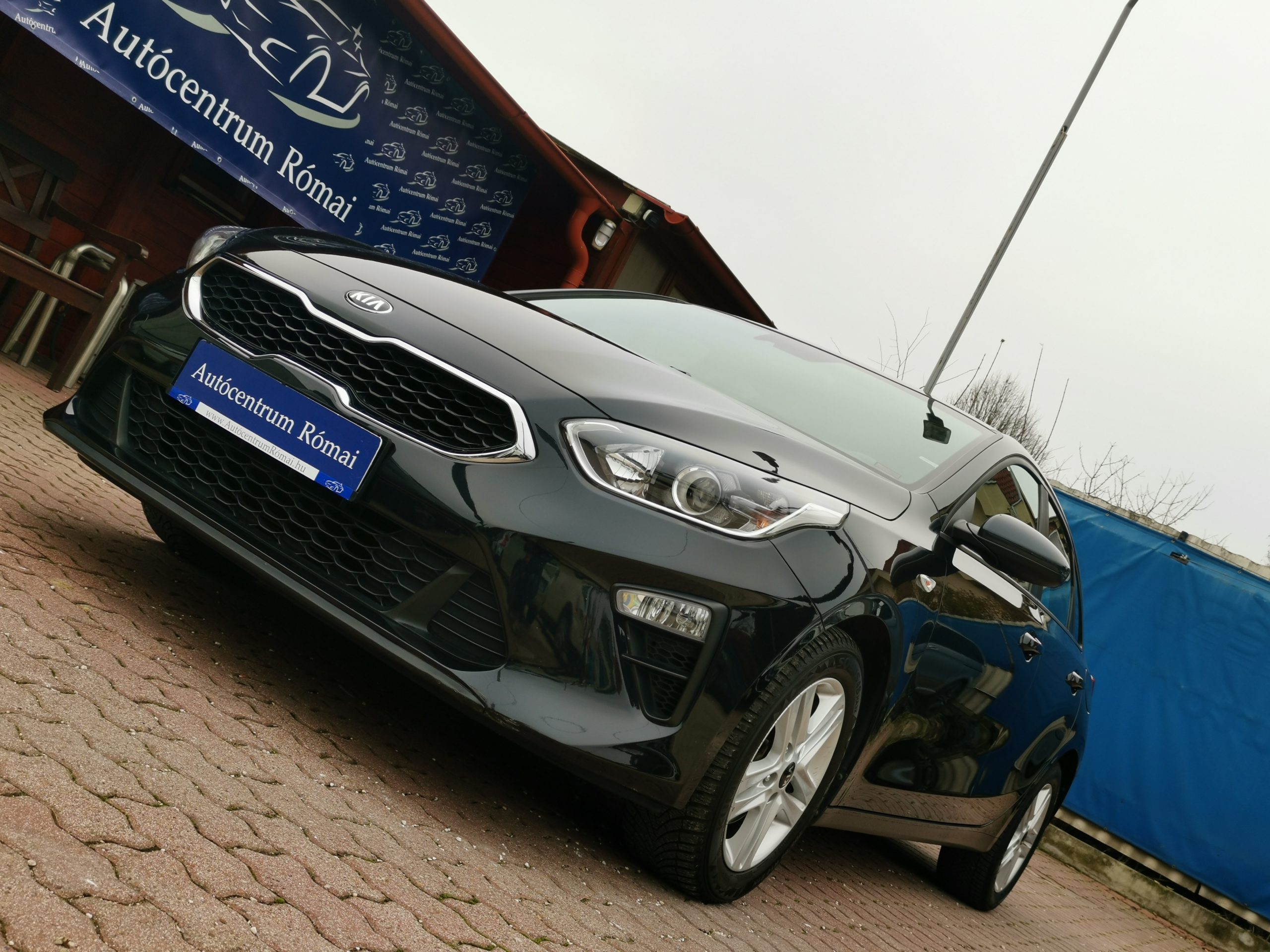 KIA CEE'D 1.4 CVVT LX Edition 7. 2.Tulaj. Szervizkönyv! TEMPOMAT. ÜLÉSFŰTÉS. KAMERA. ALUFELNI