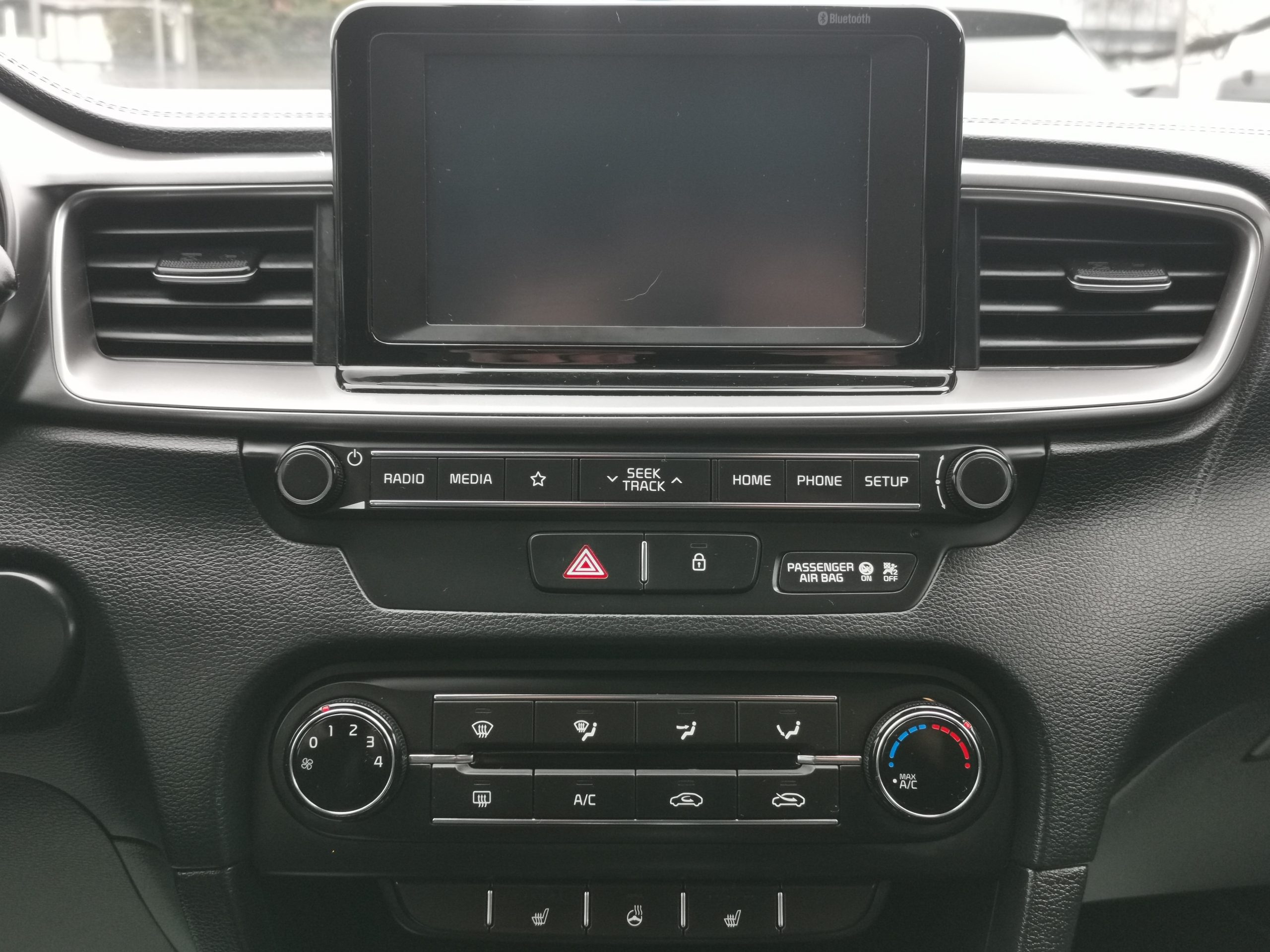 KIA CEE'D 1.4 CVVT LX Edition 7. 2.Tulaj. Szervizkönyv! TEMPOMAT. ÜLÉSFŰTÉS. KAMERA. ALUFELNI