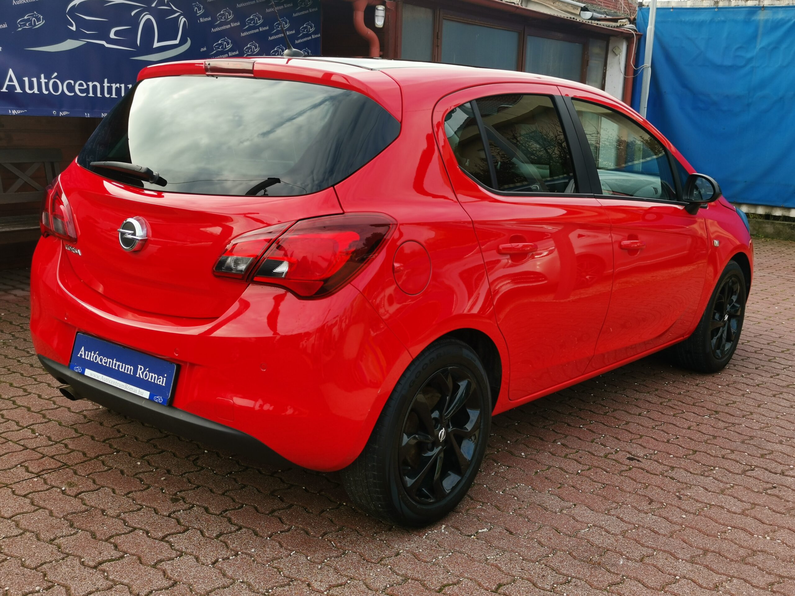 OPEL CORSA E 1.4 Color Edition Start-Stop 2. Tulaj. Szervizkönyv! TEMPOMAT. ÜLÉSFŰTÉS. PARKRADAR