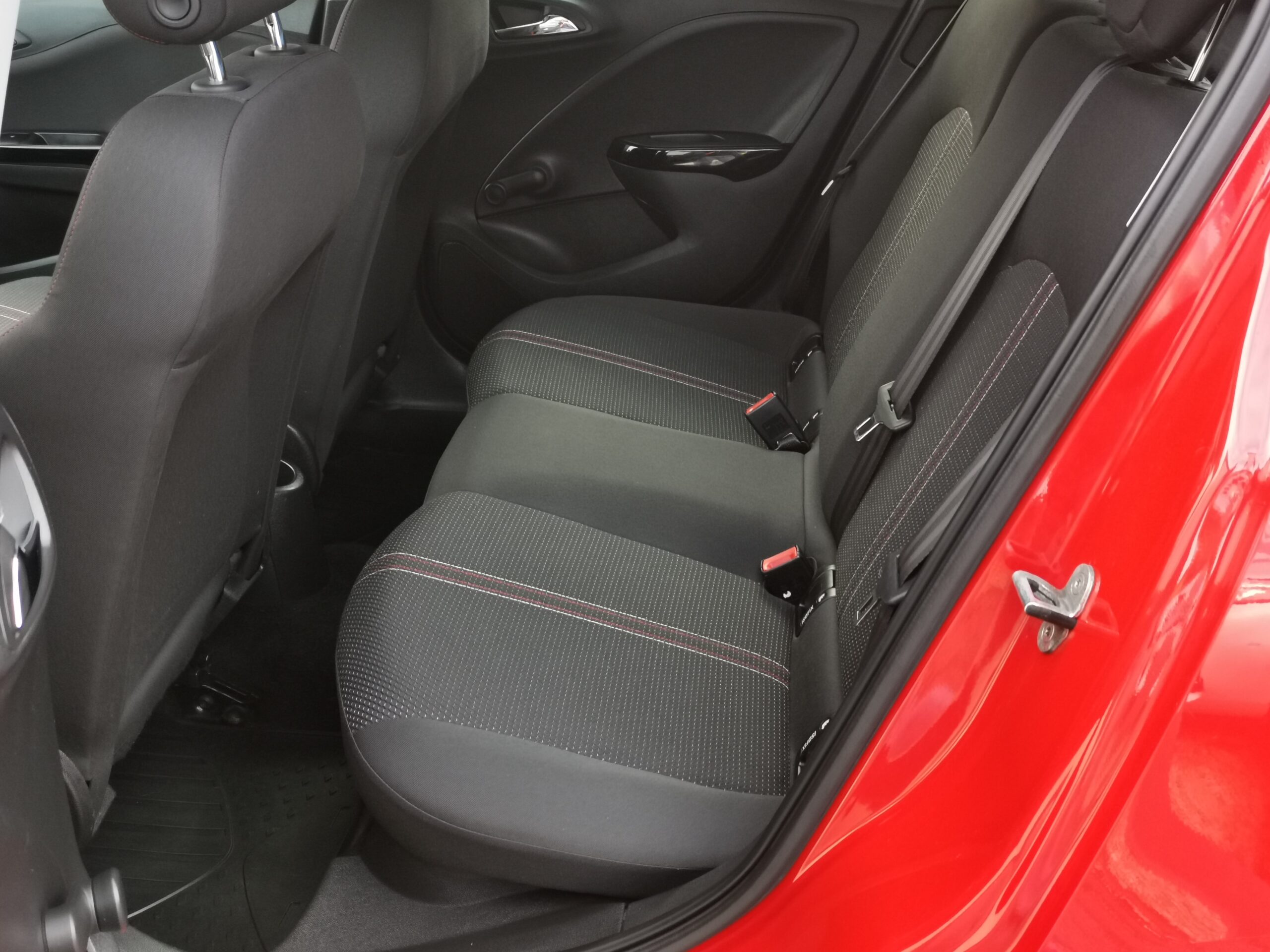 OPEL CORSA E 1.4 Color Edition Start-Stop 2. Tulaj. Szervizkönyv! TEMPOMAT. ÜLÉSFŰTÉS. PARKRADAR