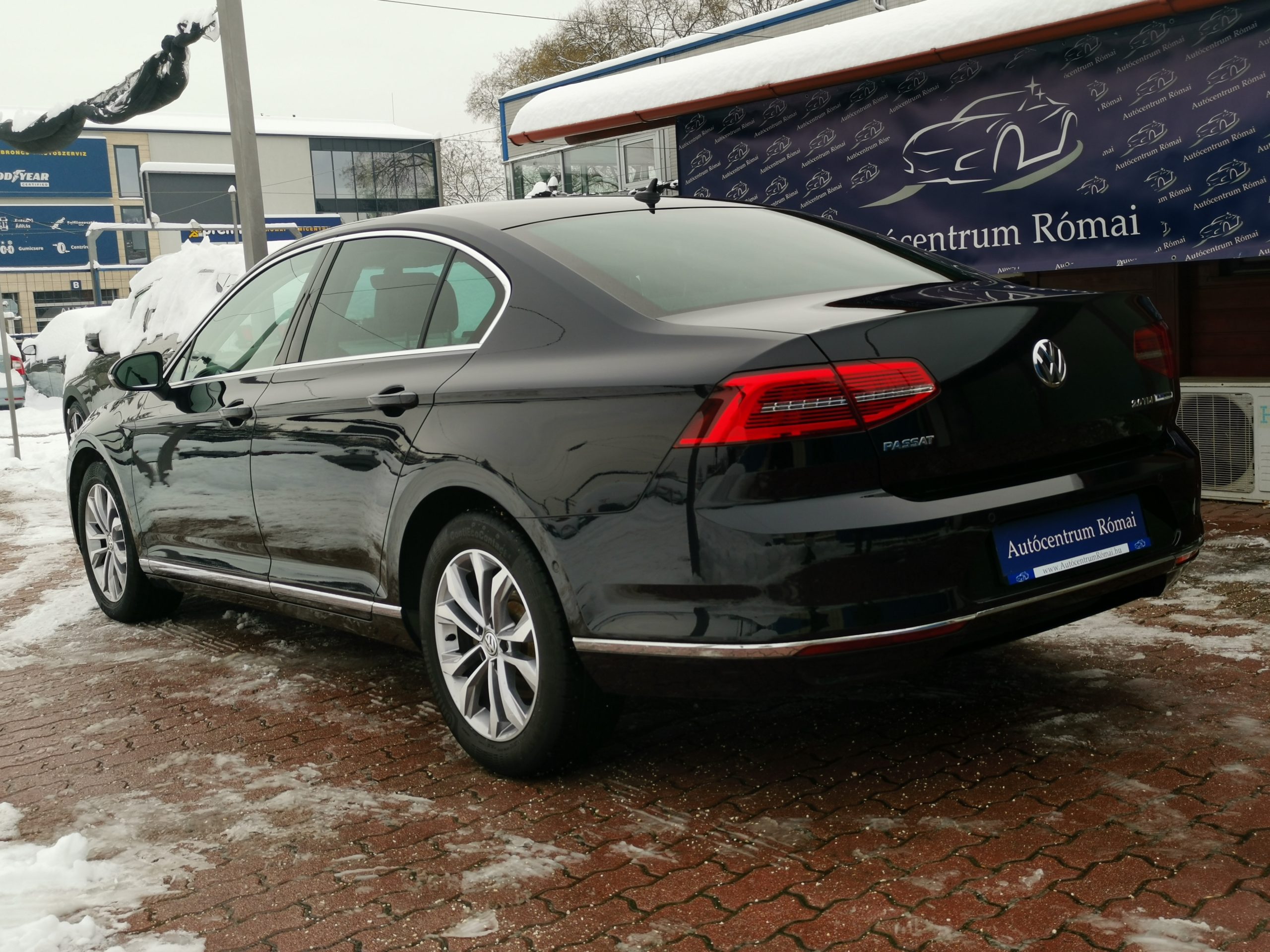 VOLKSWAGEN PASSAT 2.0 TDI BMT Highline DSG 112.000km! MO.-i. 1. Tulaj. Szervizkönyv! FÉLBŐR. LED. NAVIGÁCIÓ
