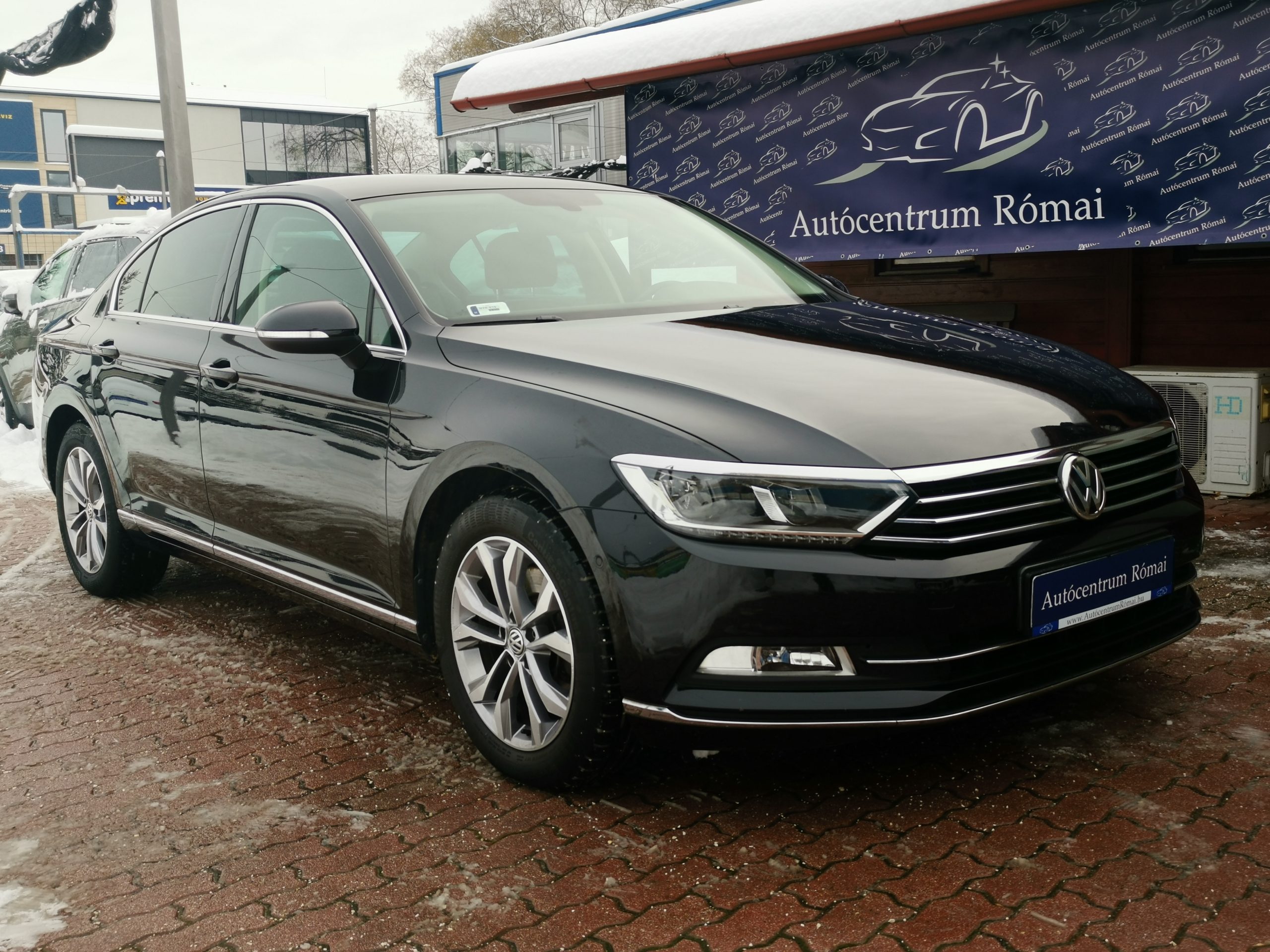 VOLKSWAGEN PASSAT 2.0 TDI BMT Highline DSG 112.000km! MO.-i. 1. Tulaj. Szervizkönyv! FÉLBŐR. LED. NAVIGÁCIÓ